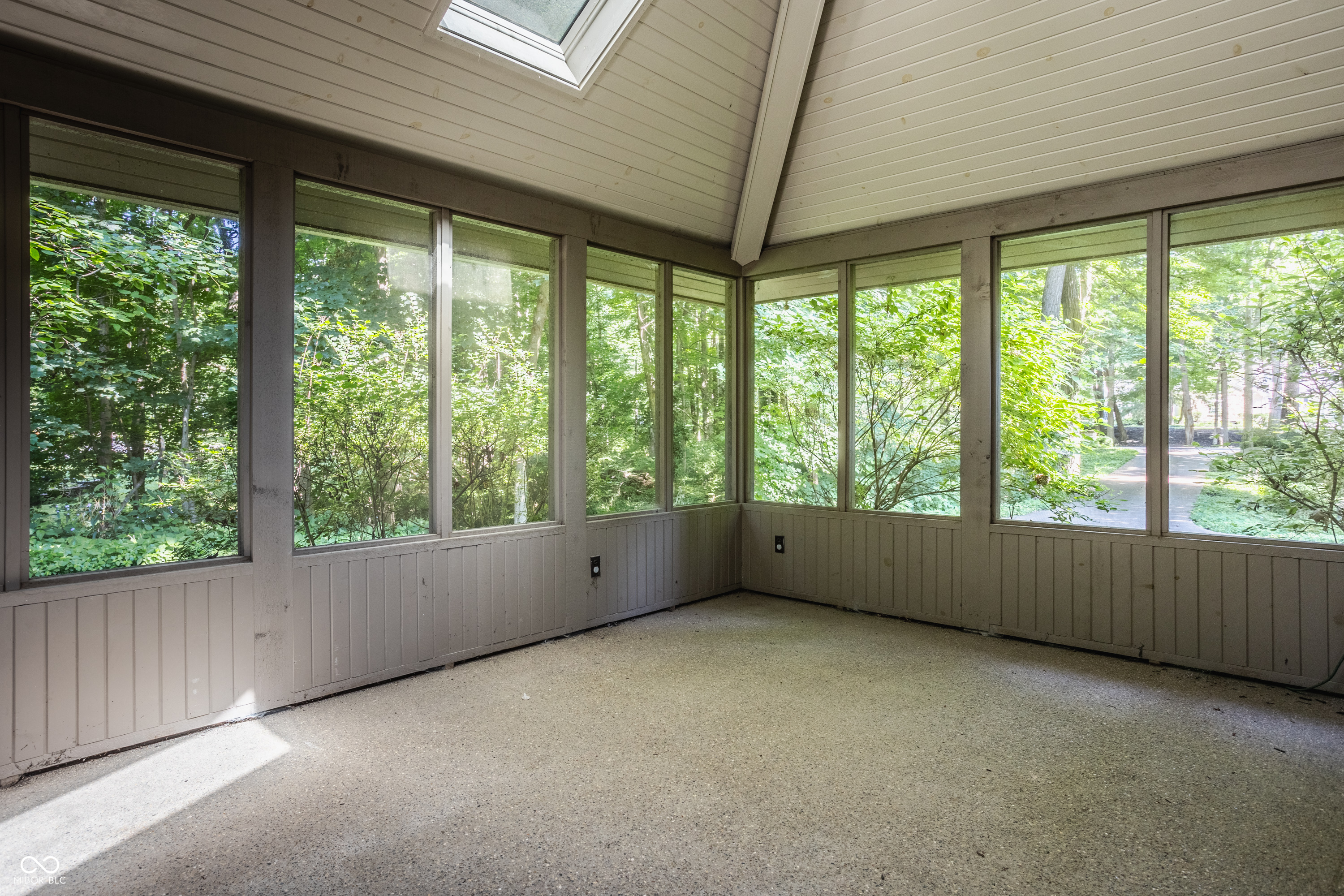 1607 Northwood Drive