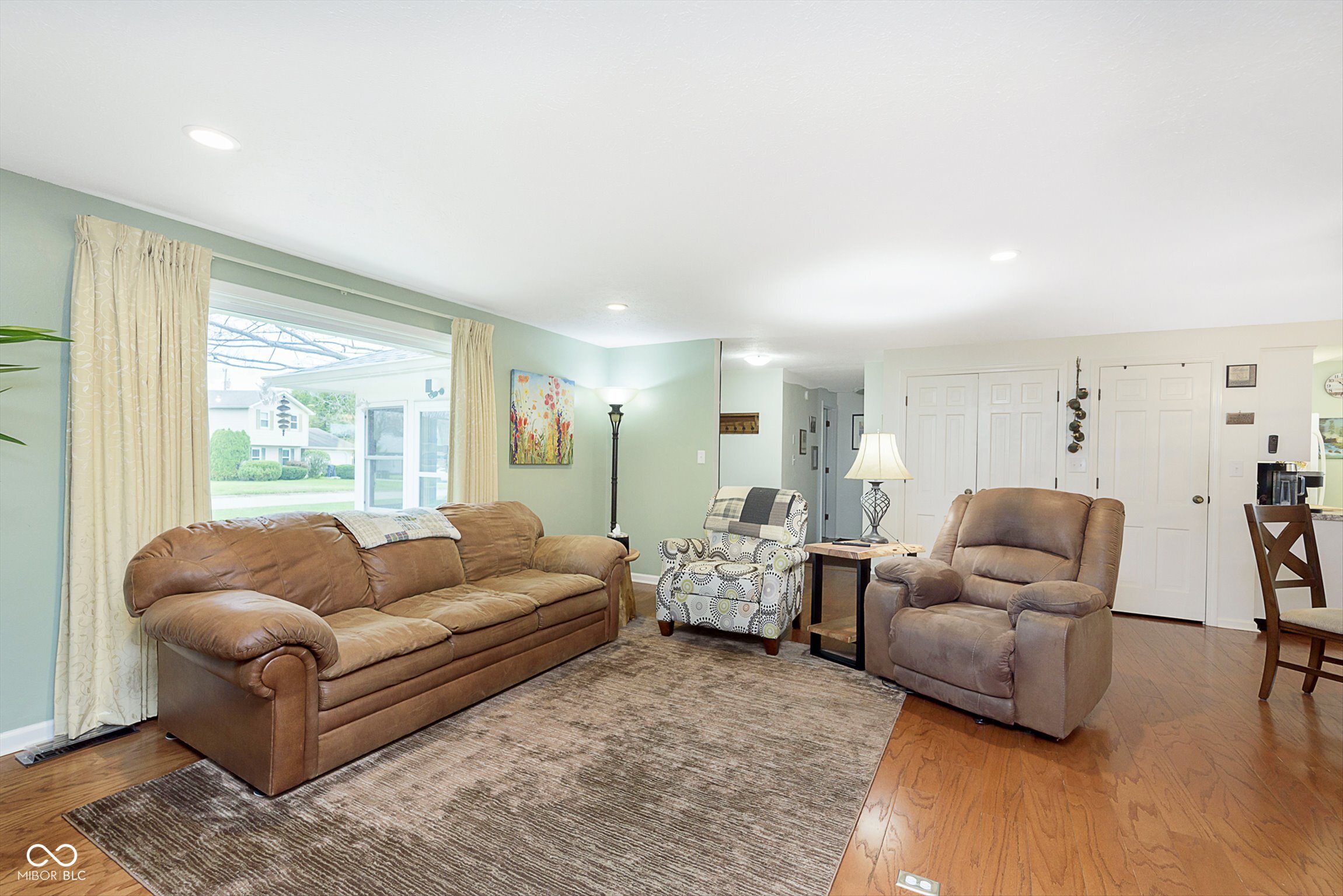 4308 Forest Terrace
