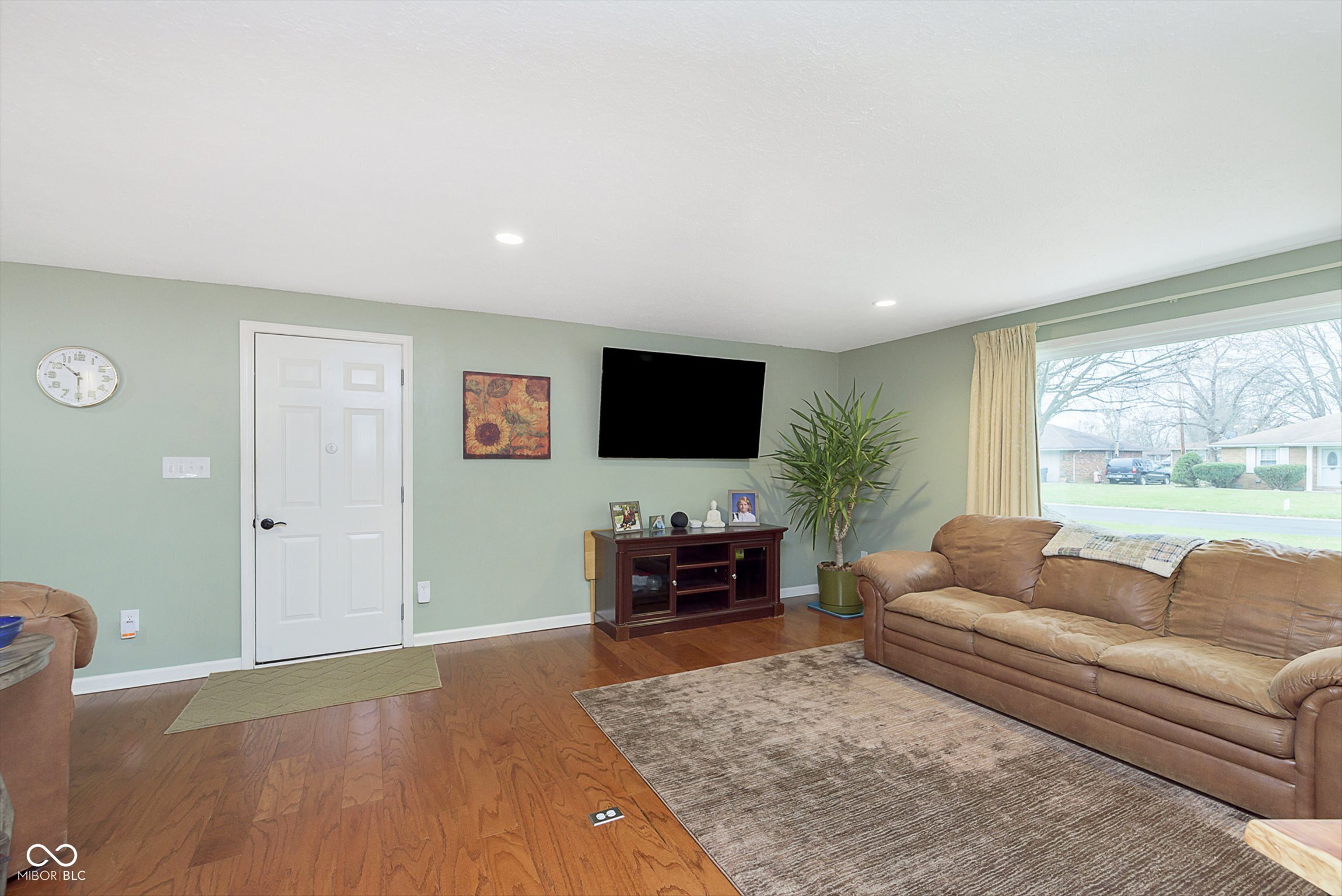 4308 Forest Terrace