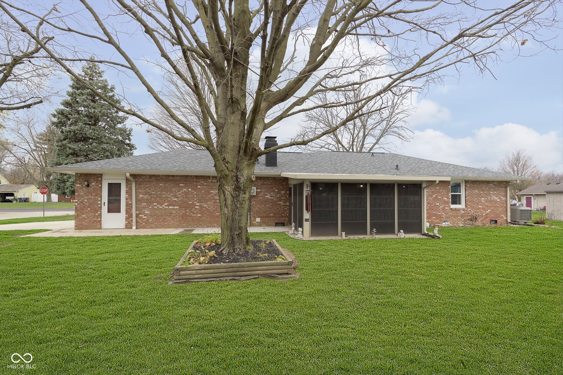 4308 Forest Terrace