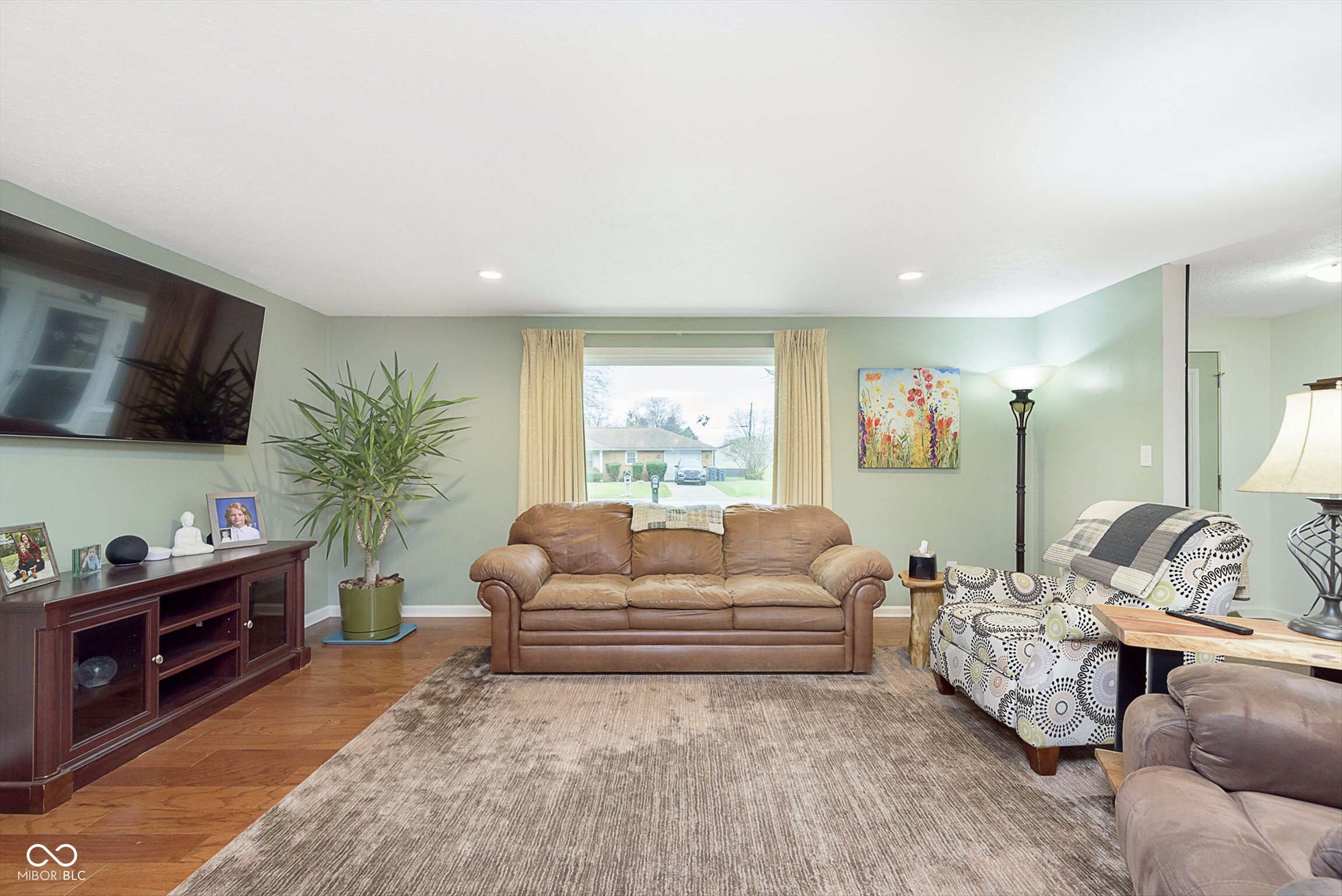 4308 Forest Terrace