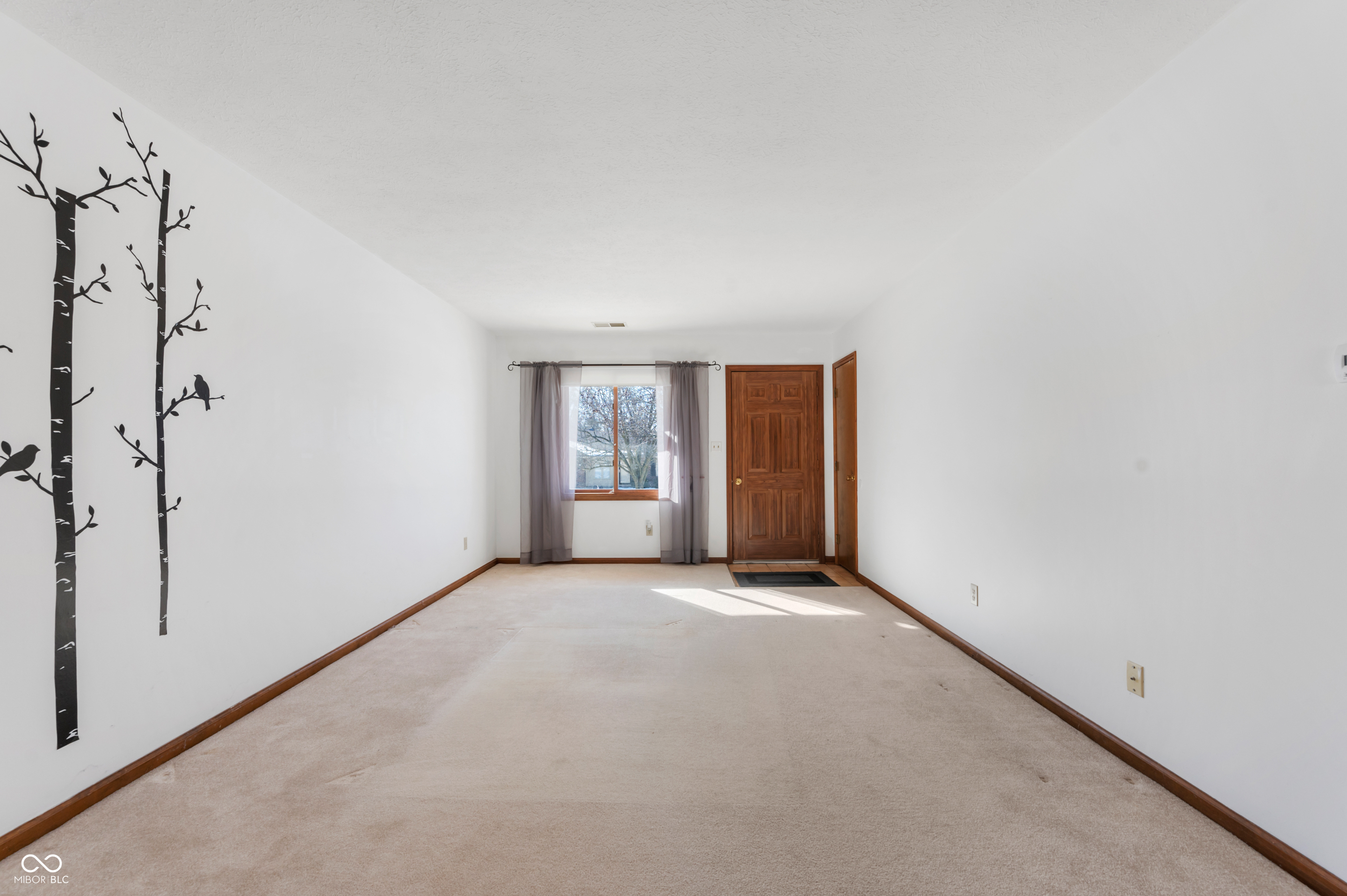 1902 Alhambra Drive