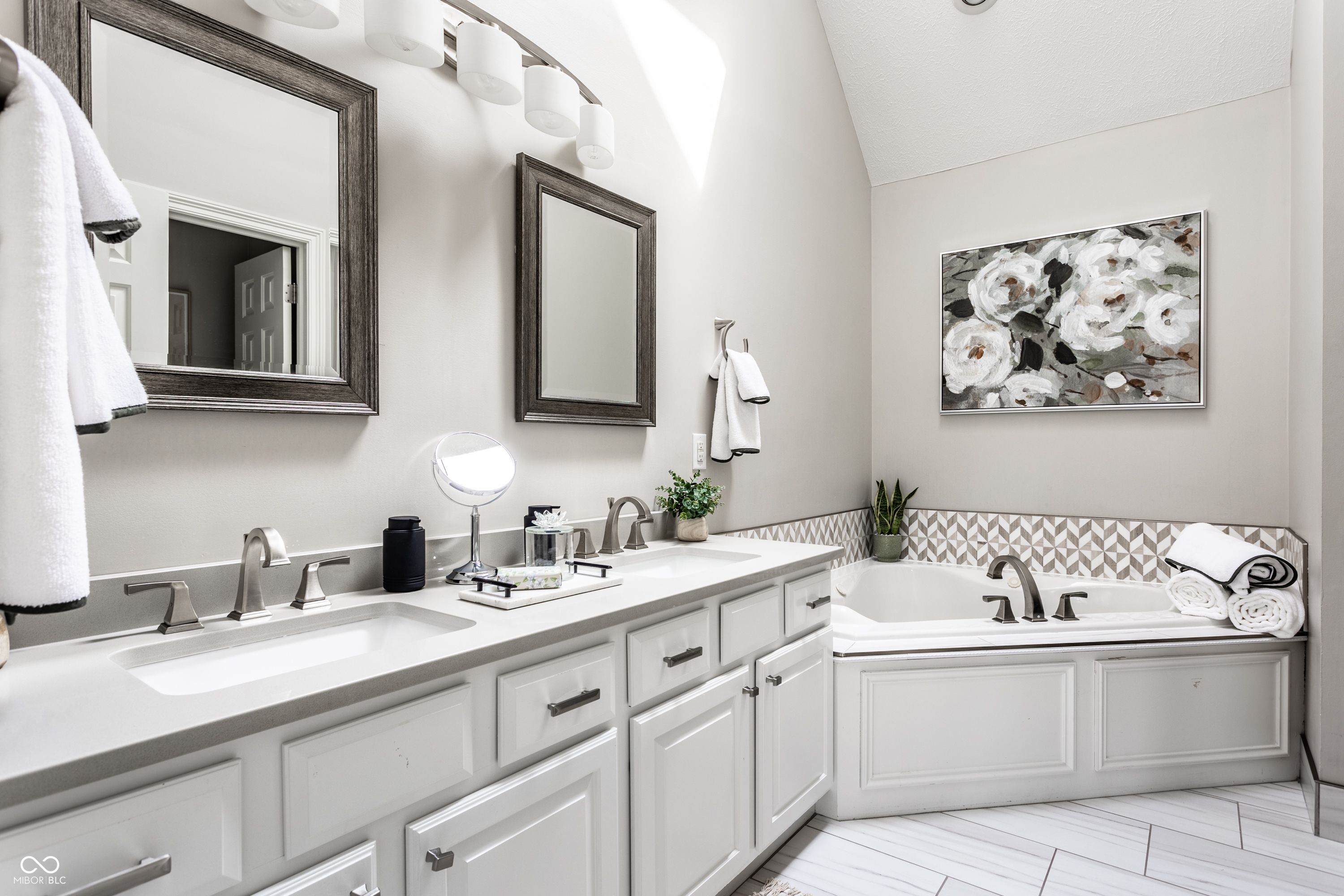 7326 Elm Ridge Drive