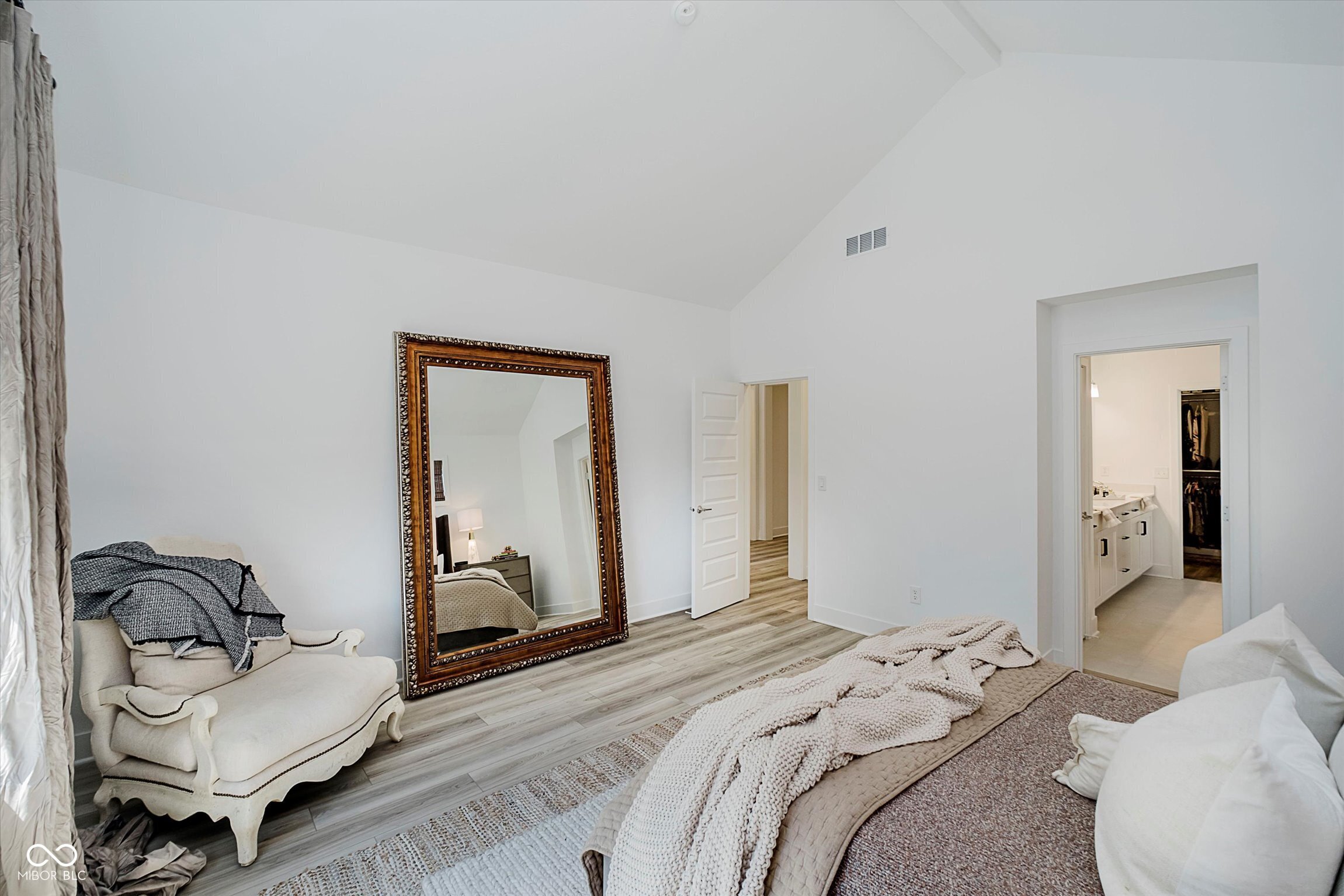 1480 Chatham Village Boulevard