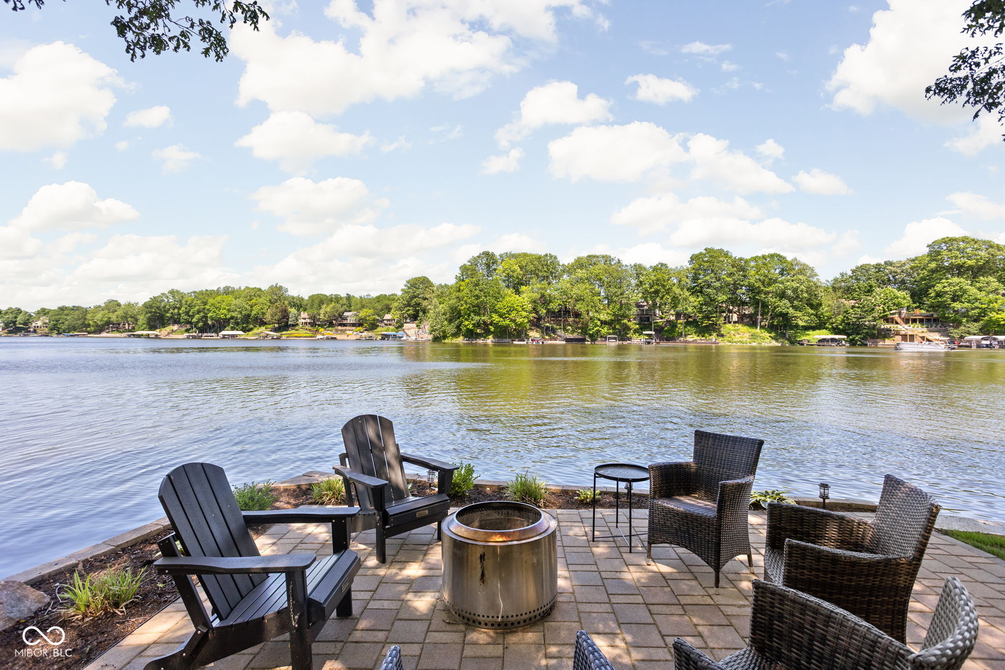 1709 Mulberry Circle