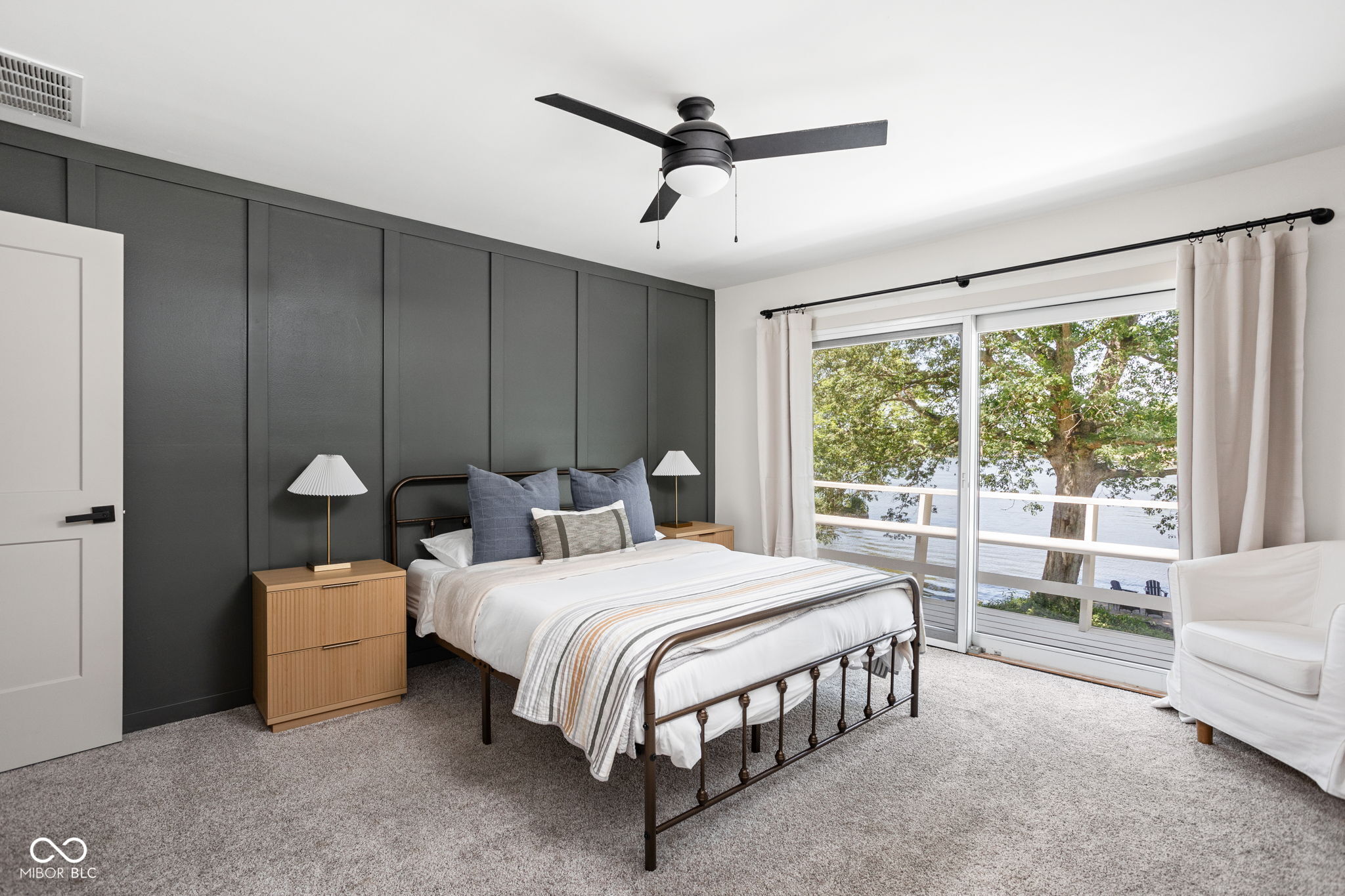 1709 Mulberry Circle