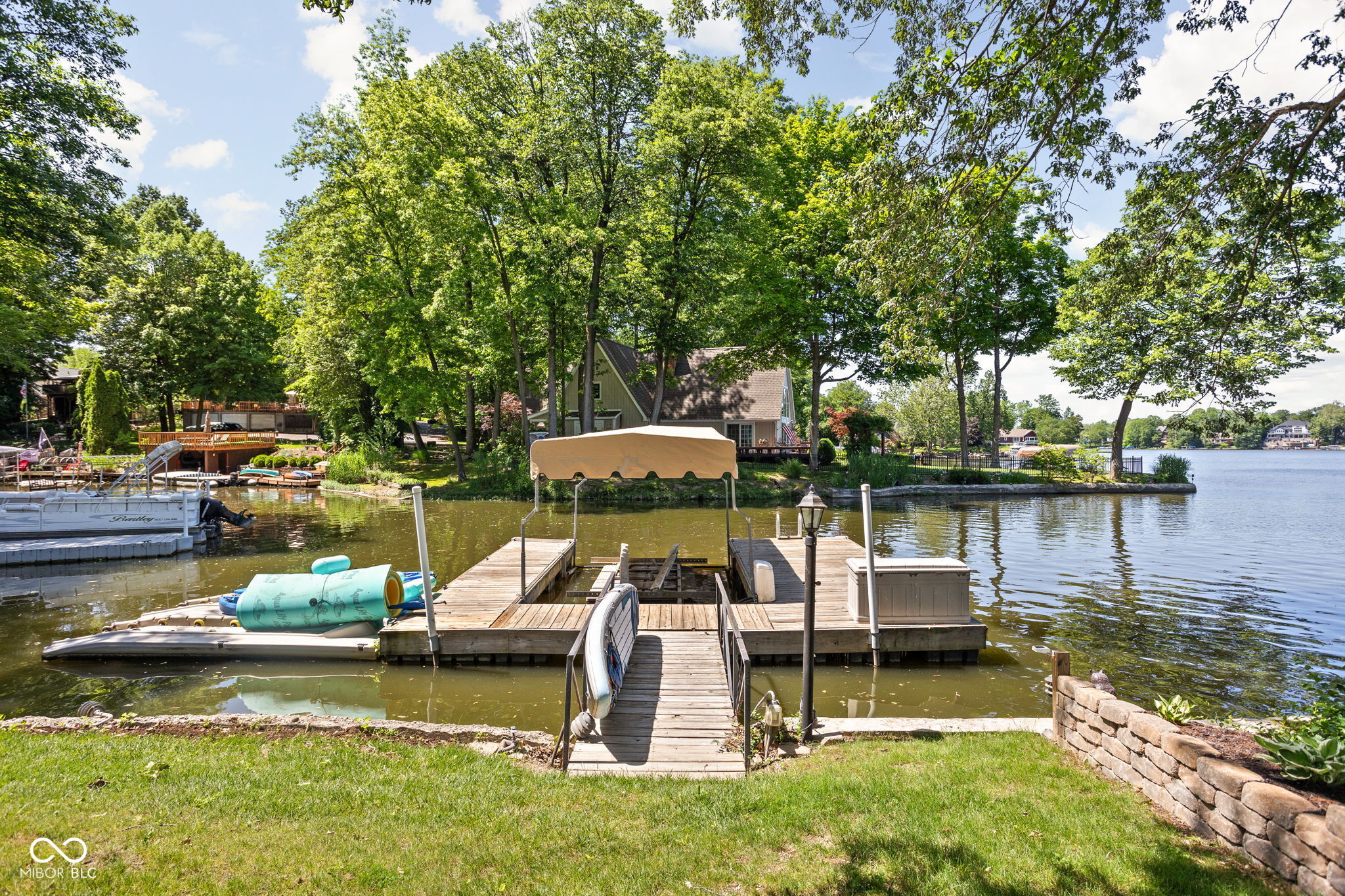 1709 Mulberry Circle