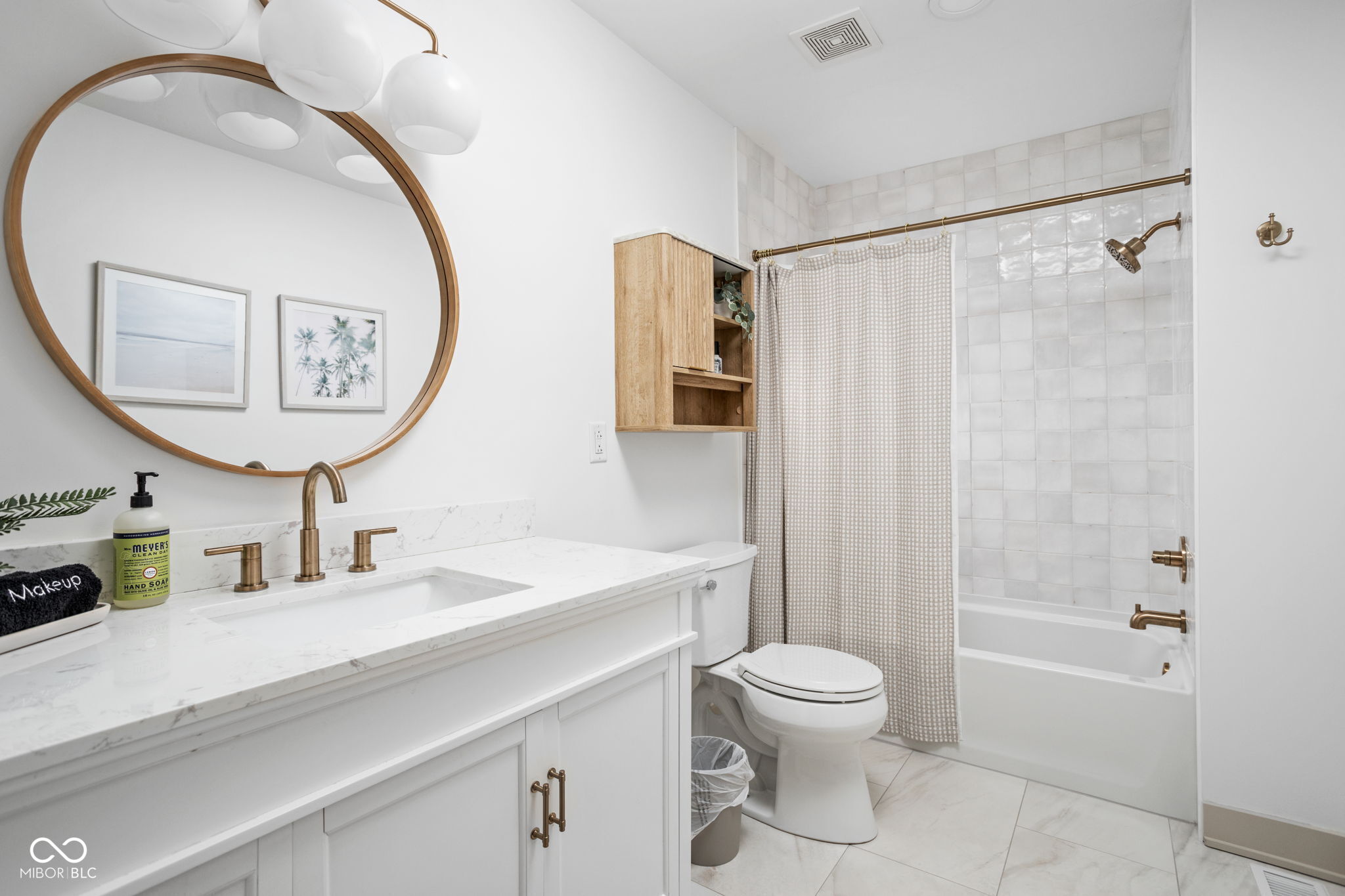 1709 Mulberry Circle