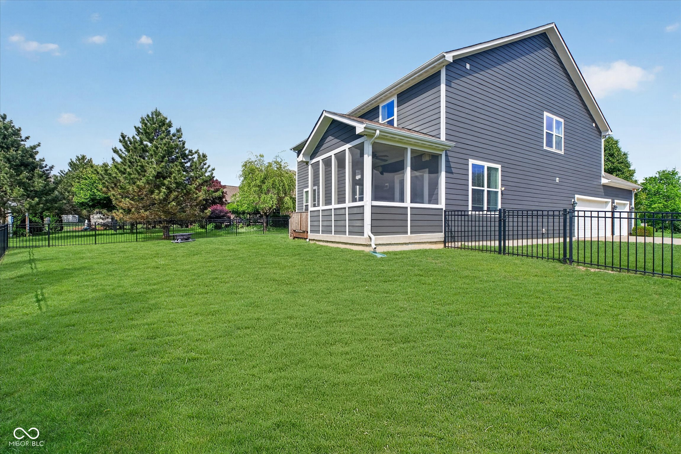 4000 W Morse Drive