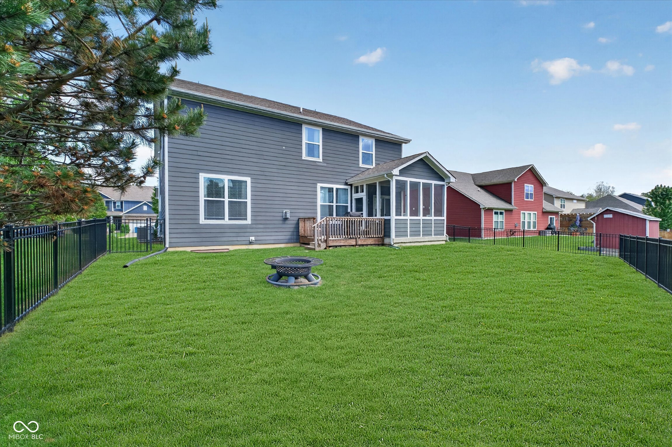 4000 W Morse Drive