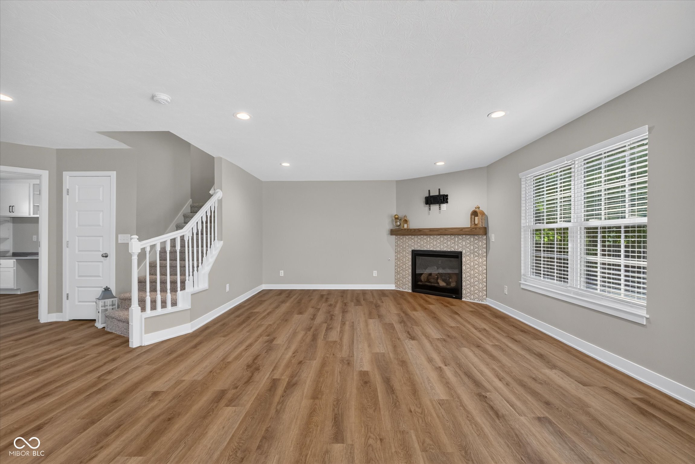 3731 Challenger Drive