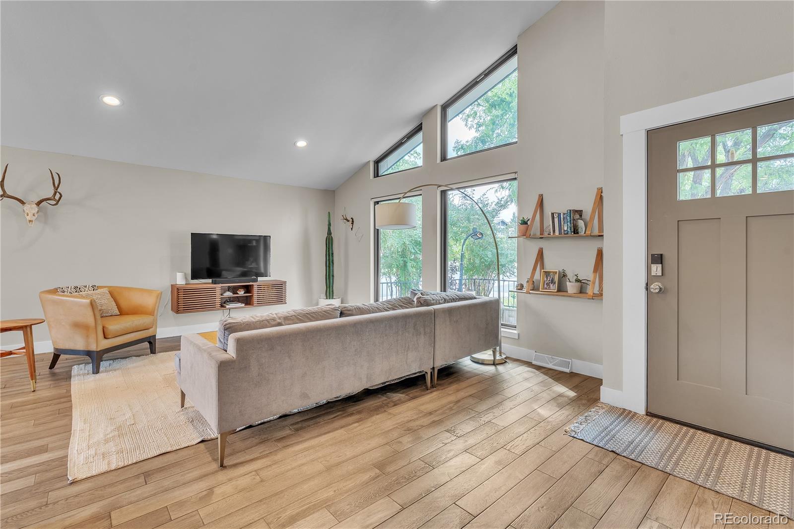 7391 S Costilla Street