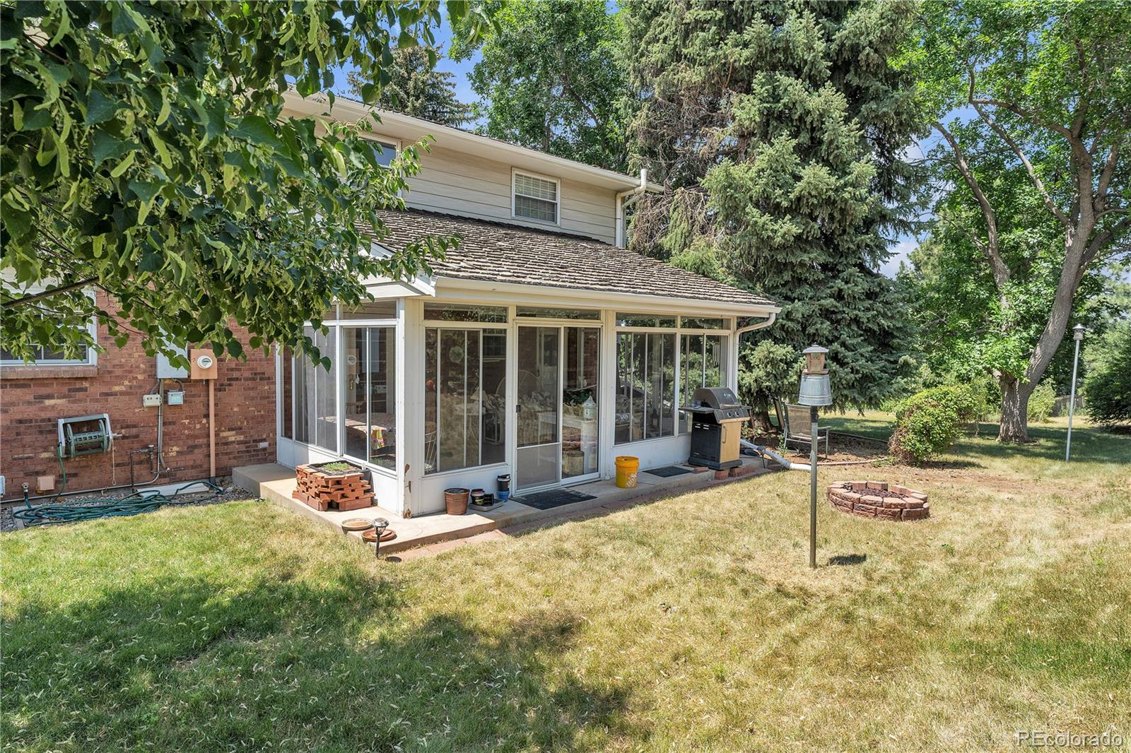 6479 E Maplewood Avenue