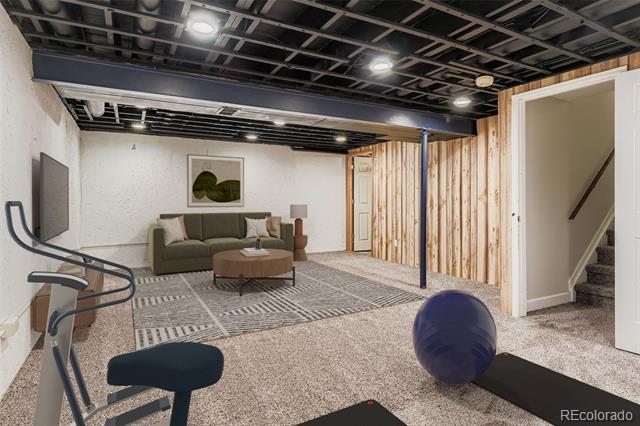 8261 S Race Court