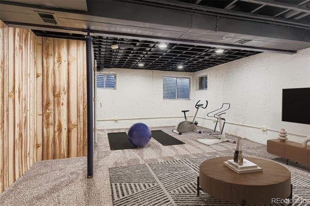 8261 S Race Court