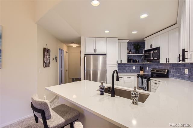 8623 E Dry Creek Road Unit: 422