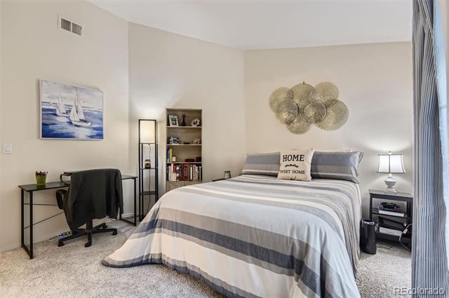 8623 E Dry Creek Road Unit: 422