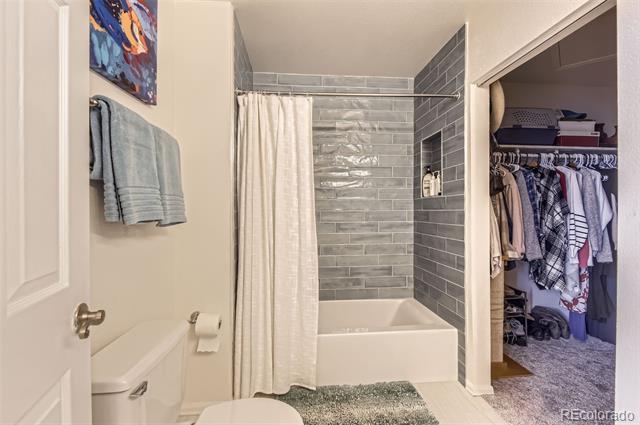 8623 E Dry Creek Road Unit: 422