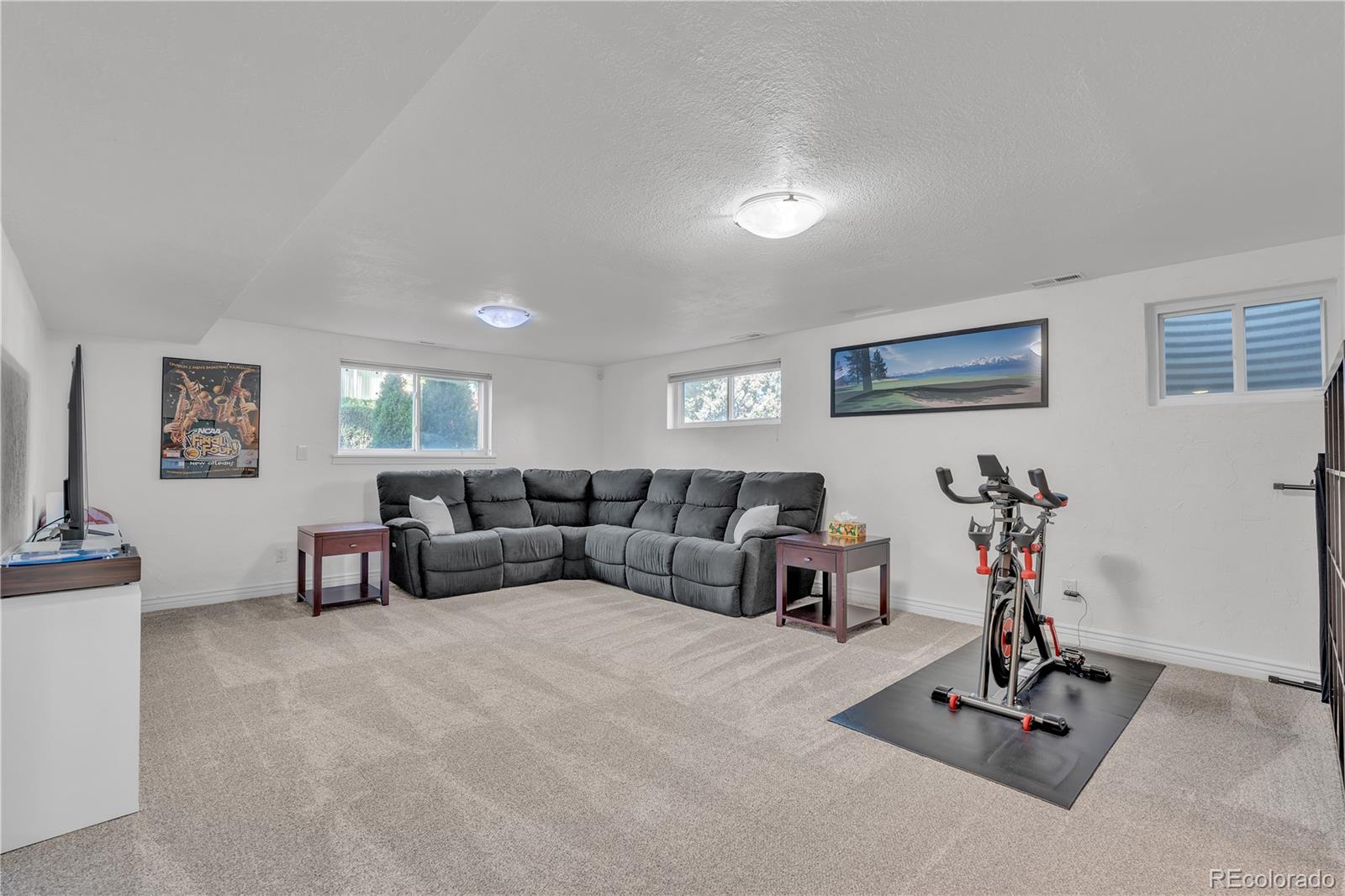 4080 S Vincennes Court