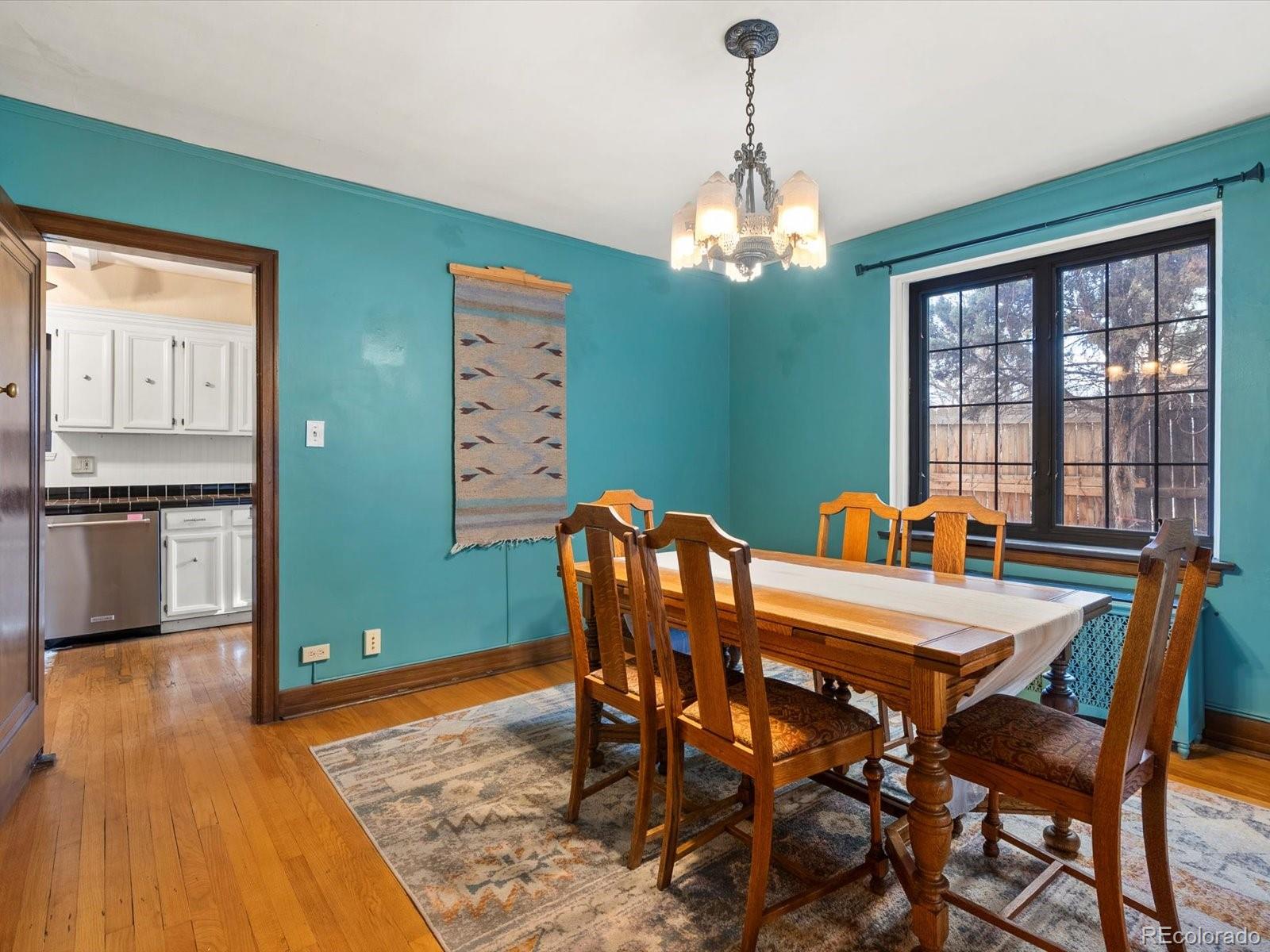 2646 Colorado Boulevard