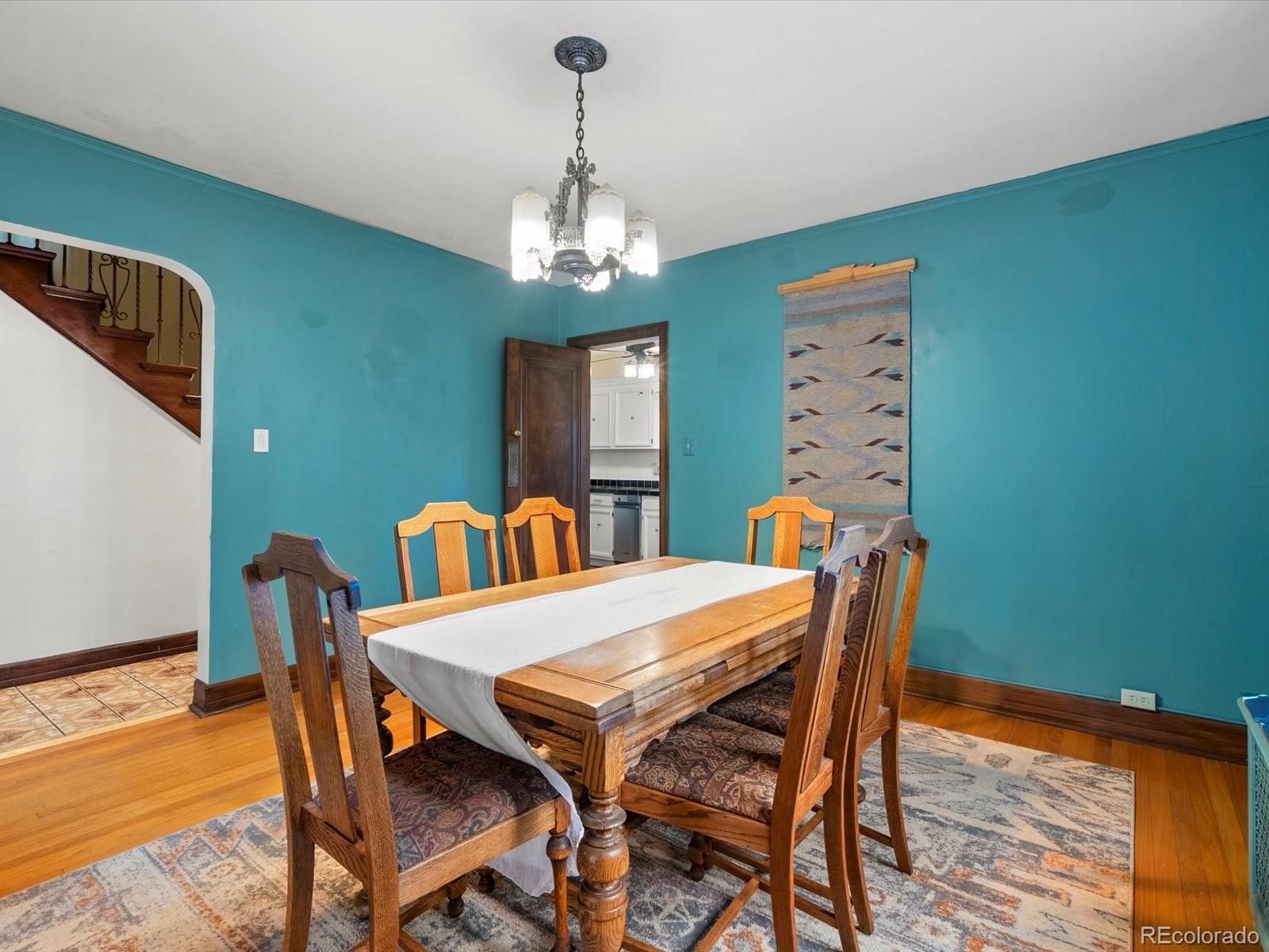 2646 Colorado Boulevard