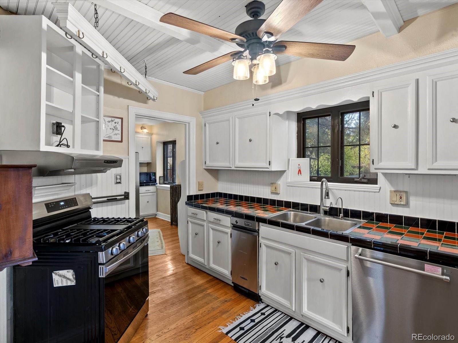 2646 Colorado Boulevard