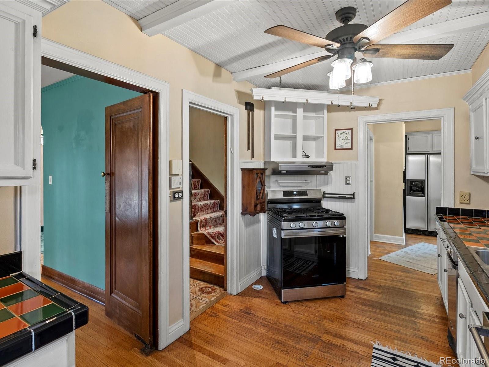 2646 Colorado Boulevard