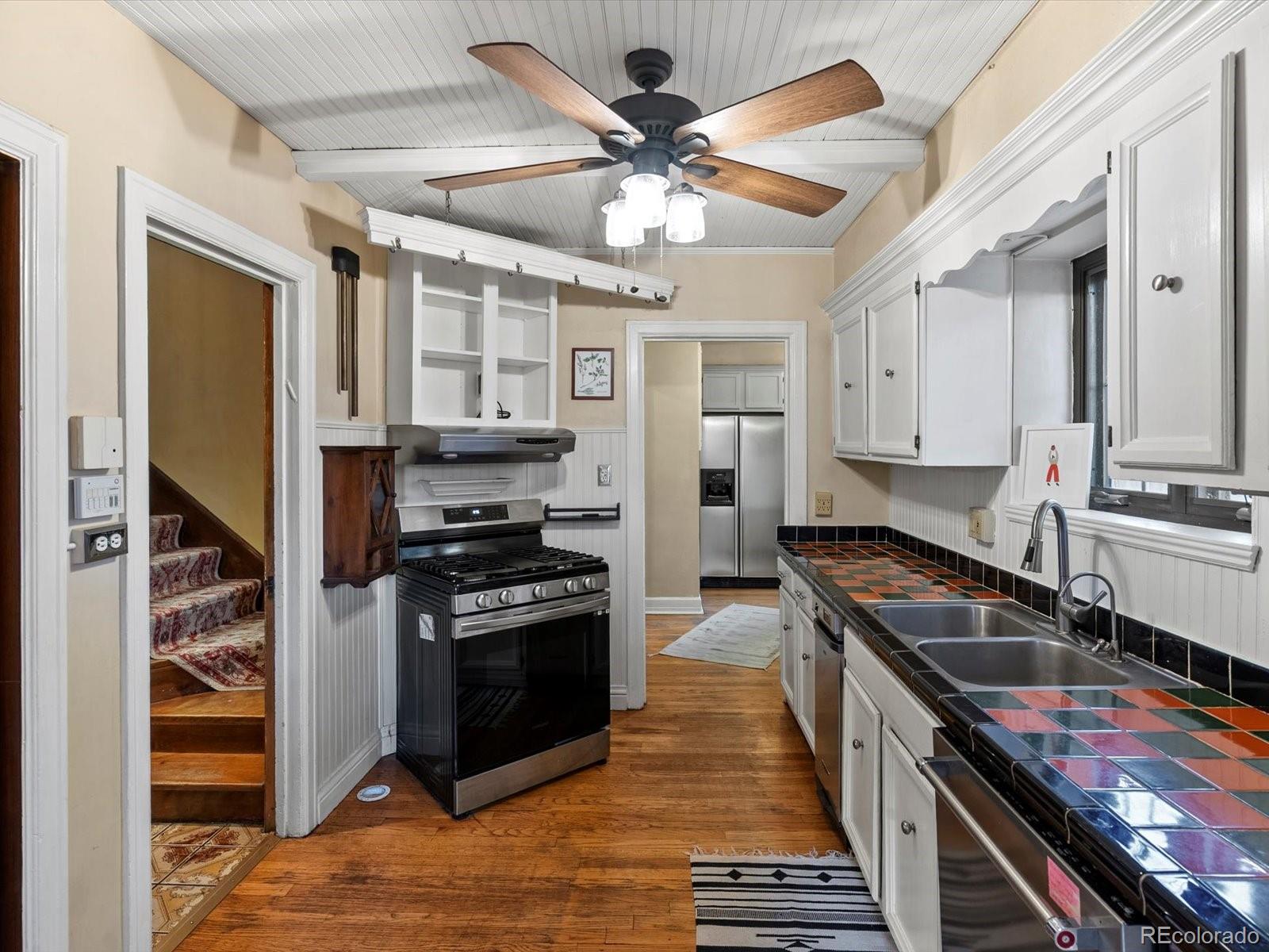 2646 Colorado Boulevard