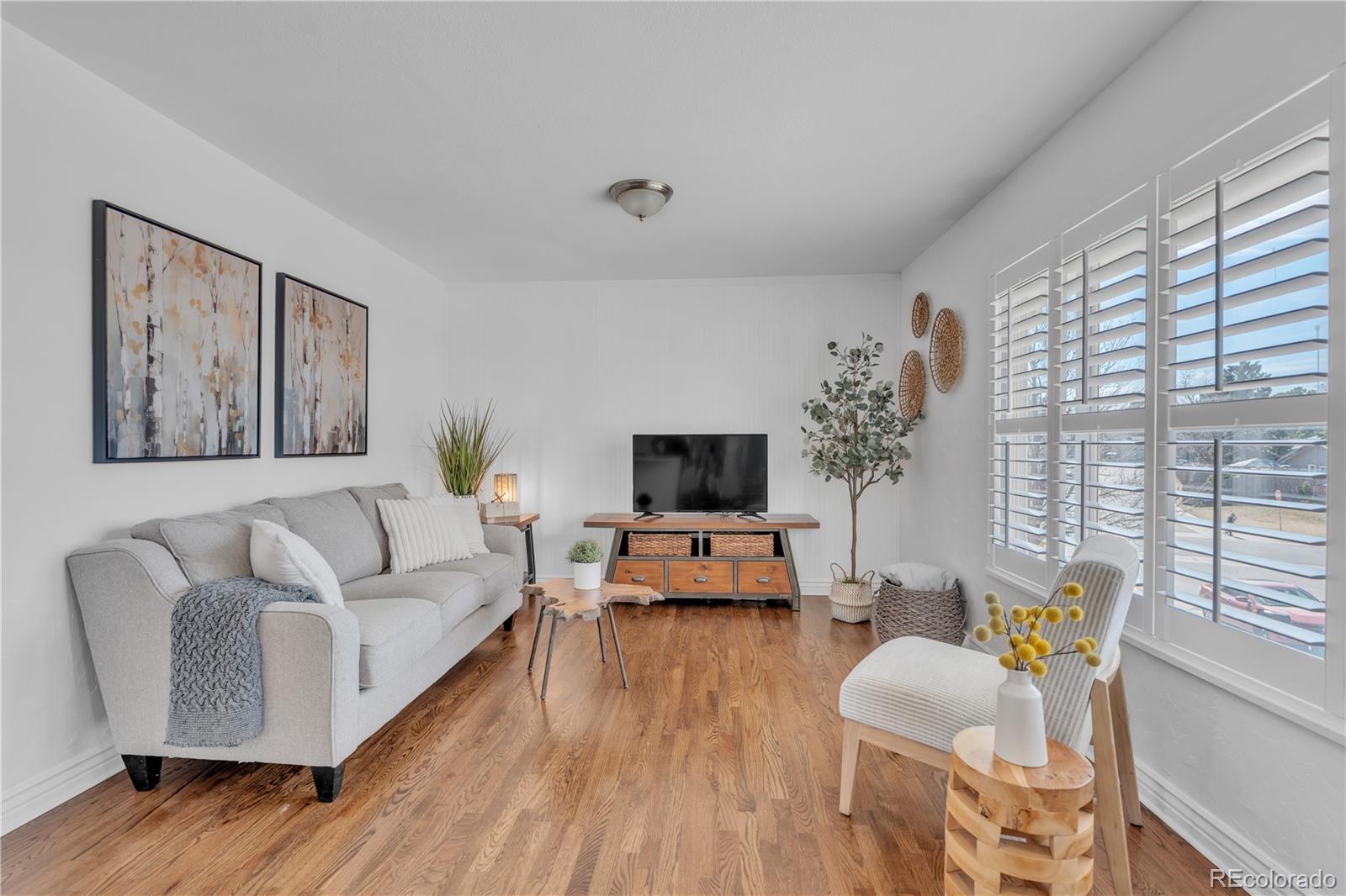 4080 S Vincennes Court