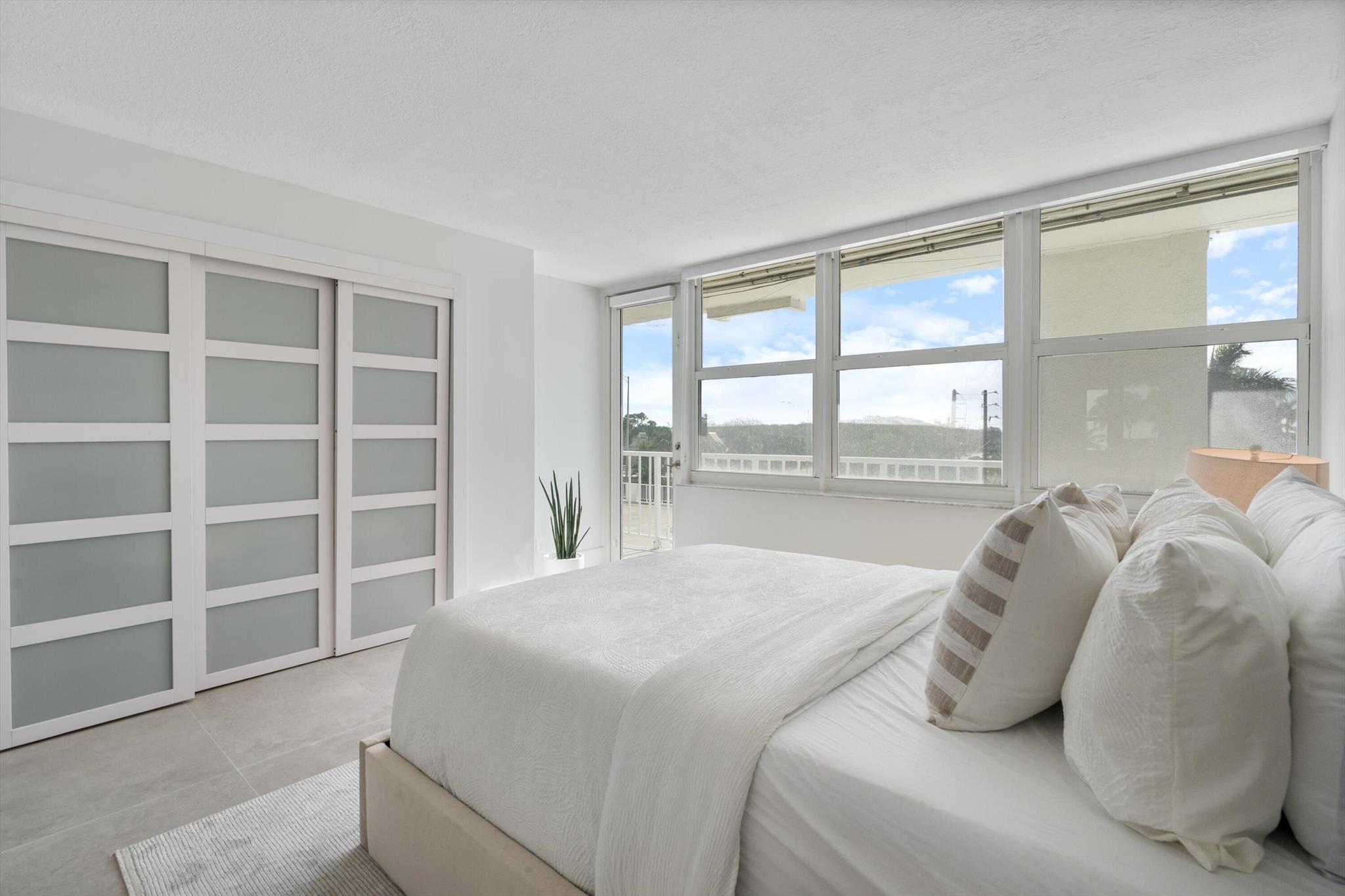 2800 E Sunrise Boulevard 4c