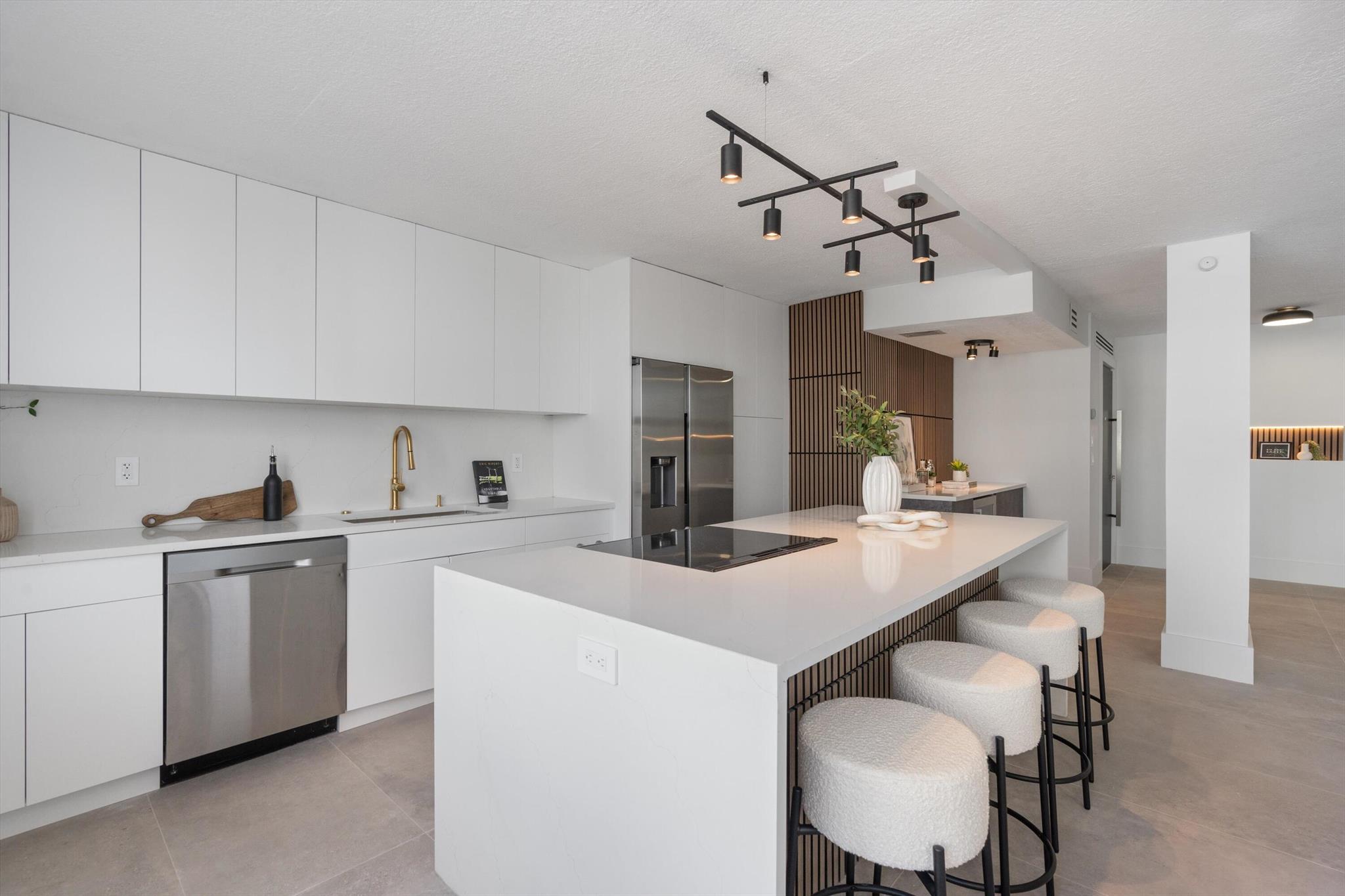2800 E Sunrise Boulevard 4c