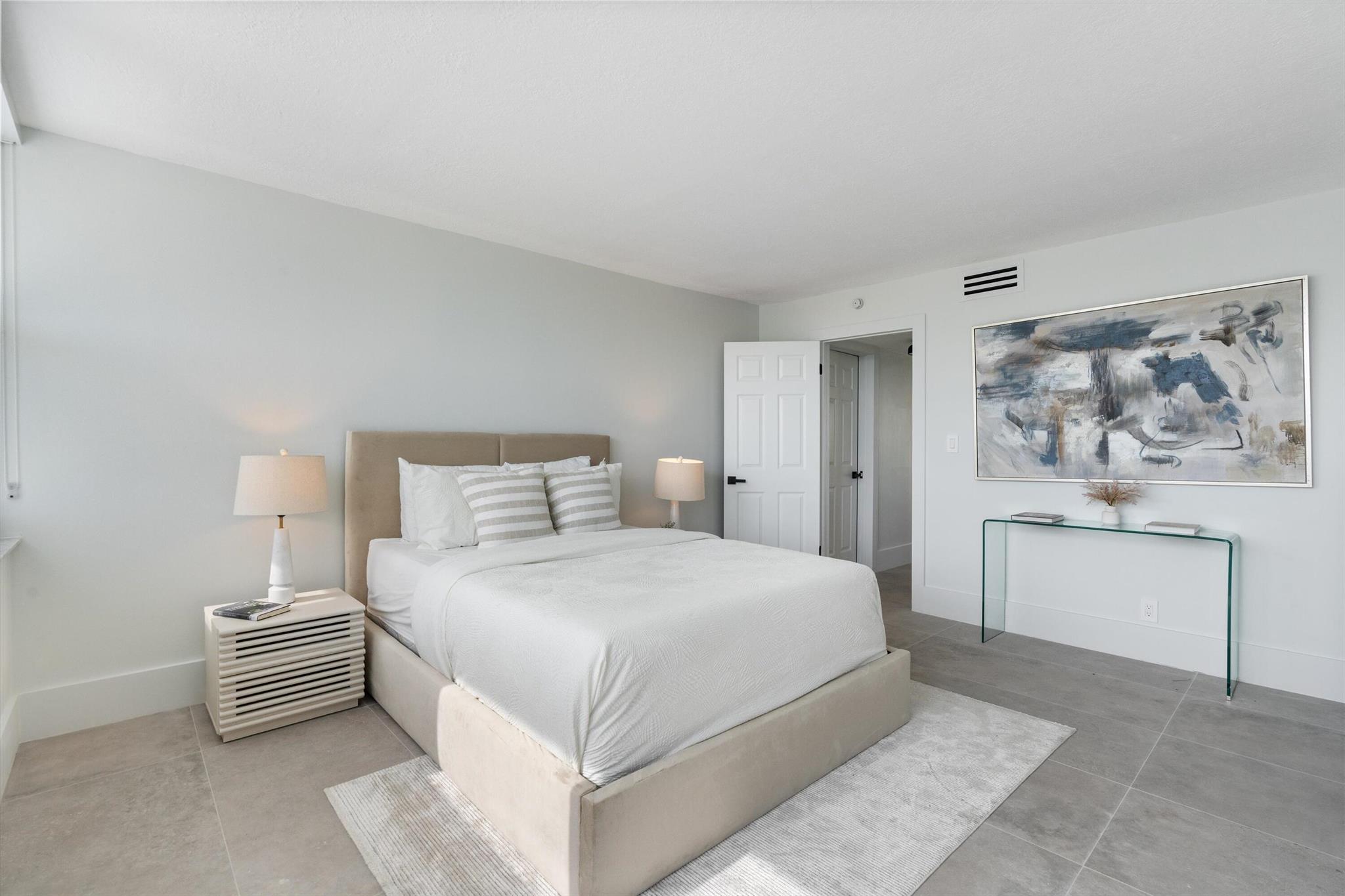 2800 E Sunrise Boulevard 4c