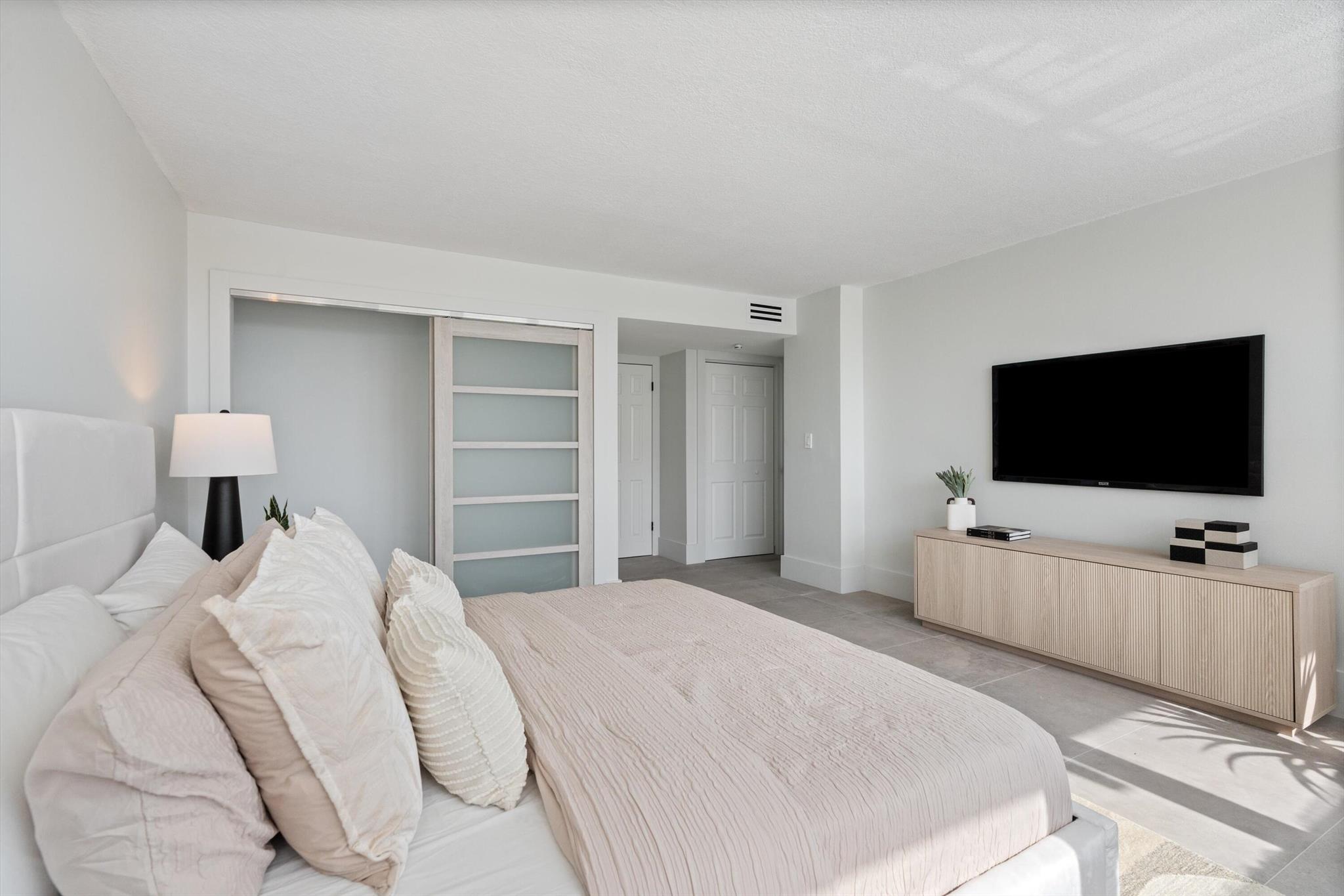2800 E Sunrise Boulevard 4c