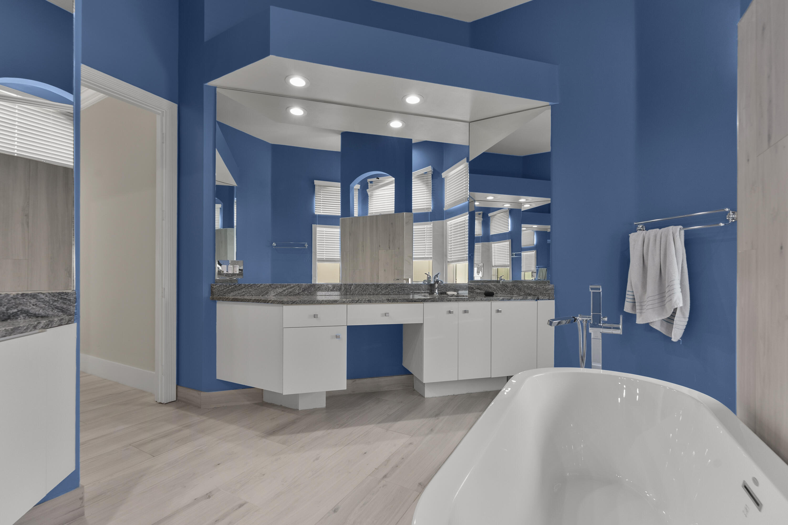 21836 Cypress Palm Ct