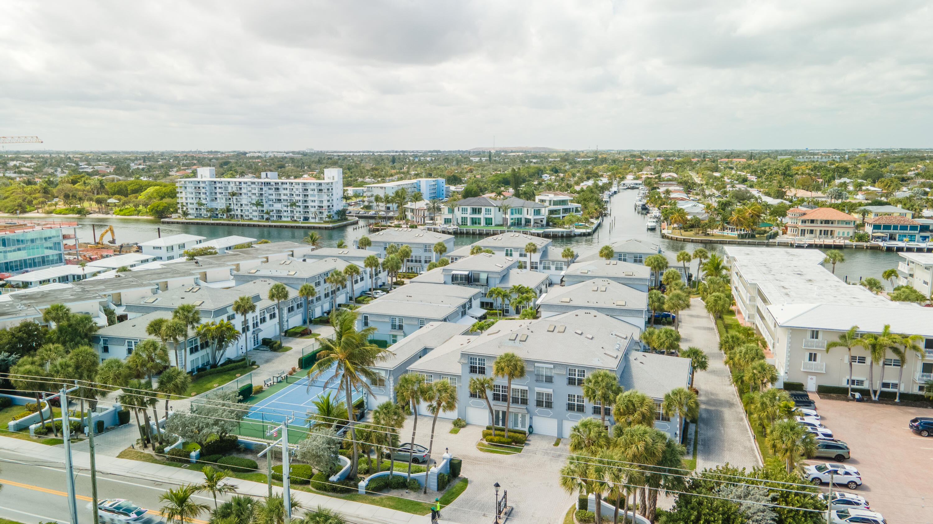 1194 Hillsboro Mile 72