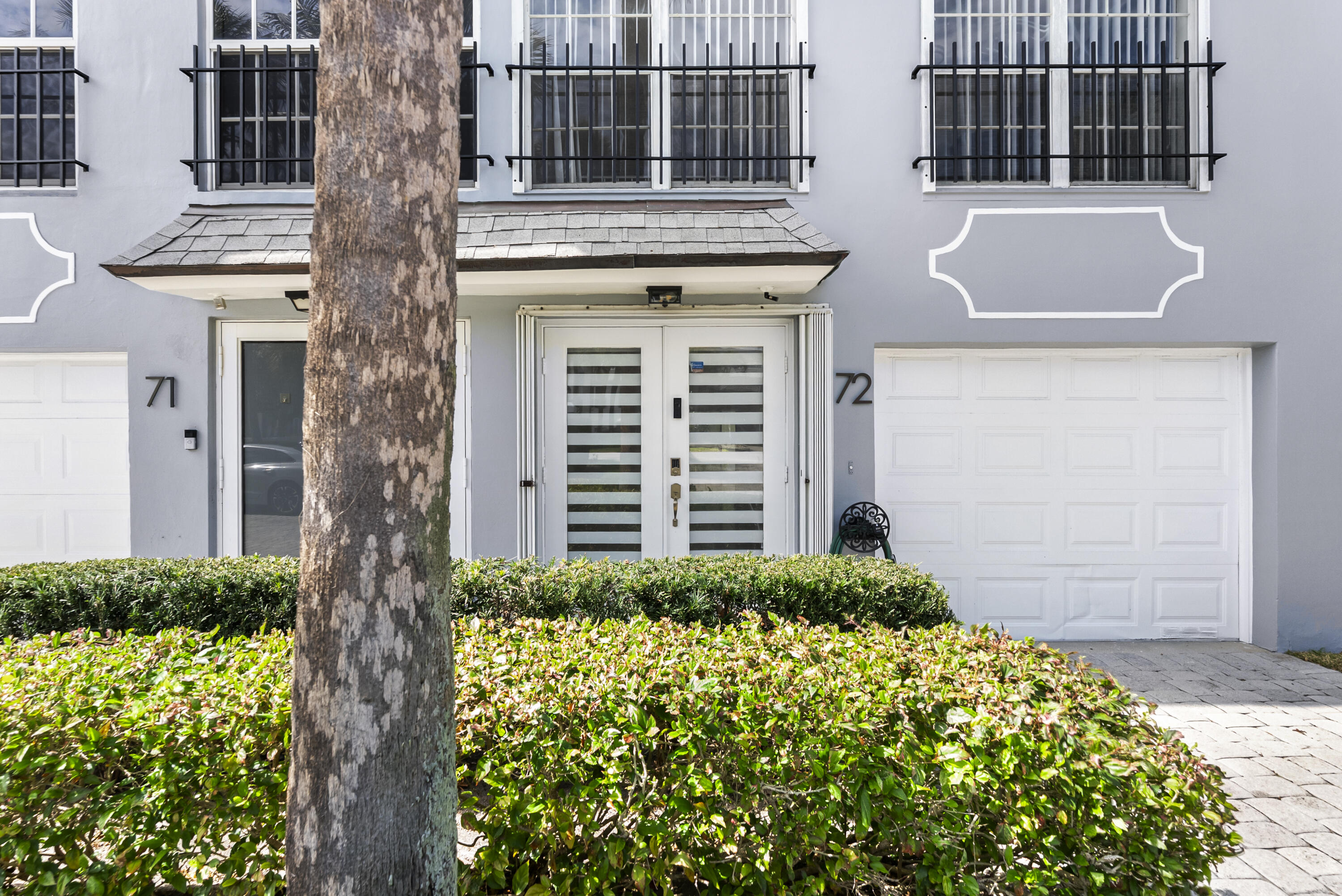 1194 Hillsboro Mile 72