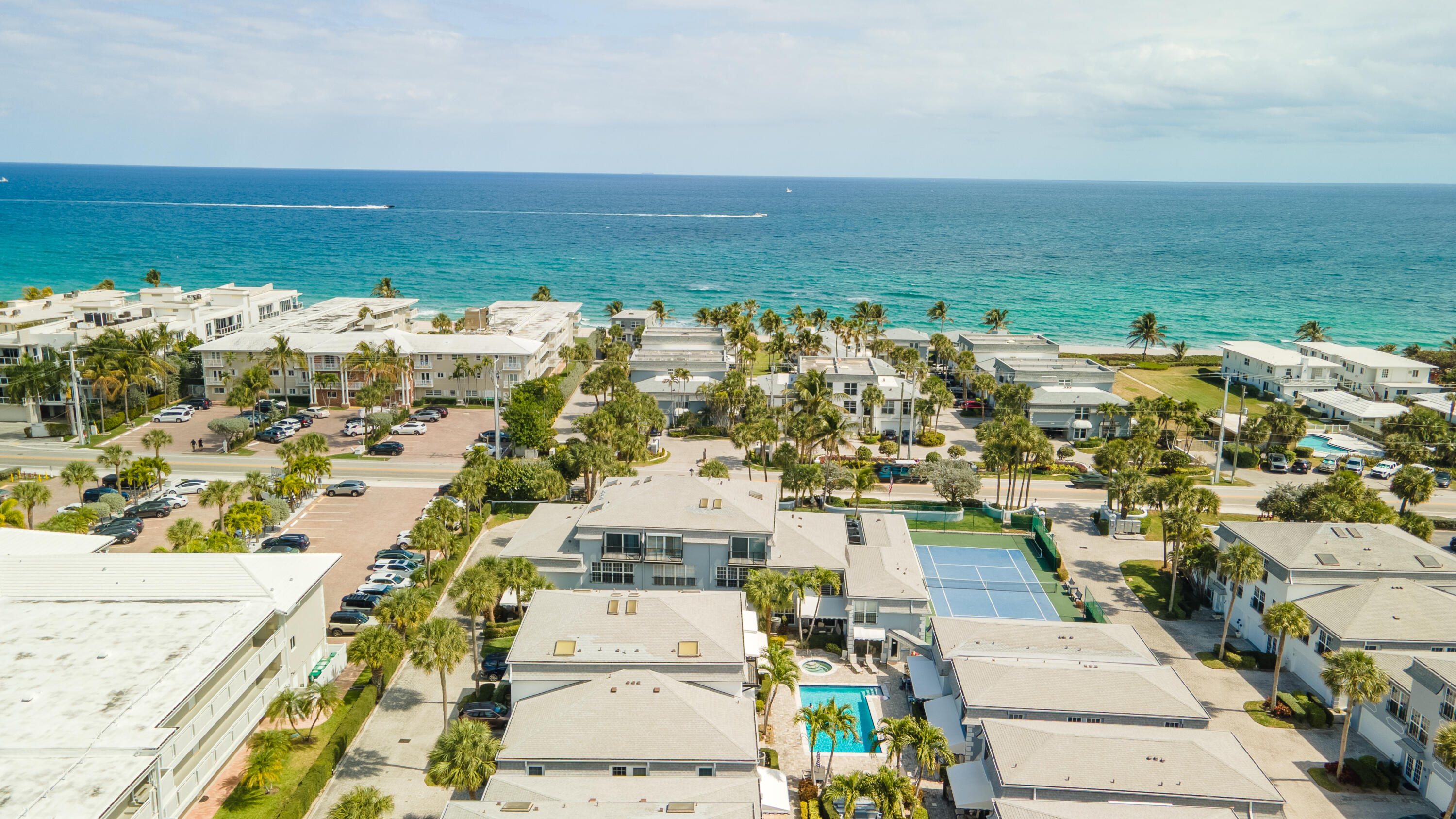 1194 Hillsboro Mile 72