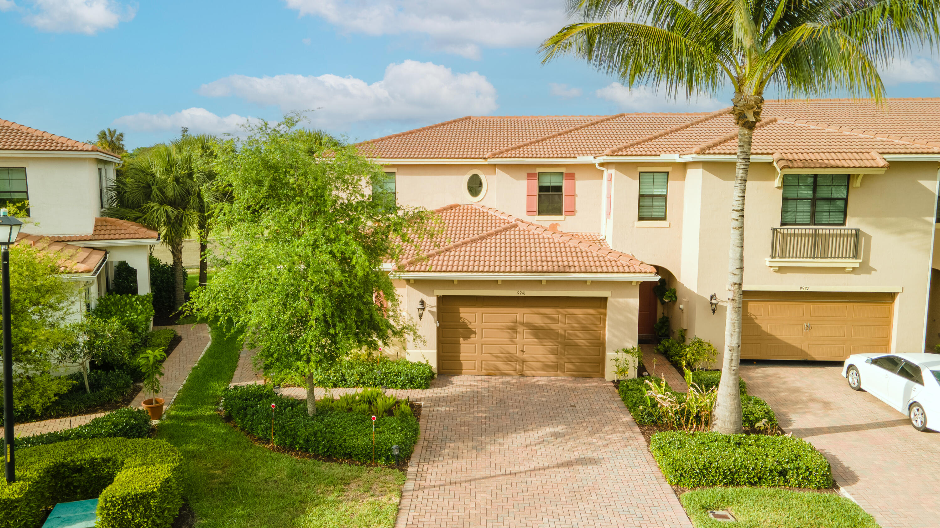 9941 Brickhill Drive