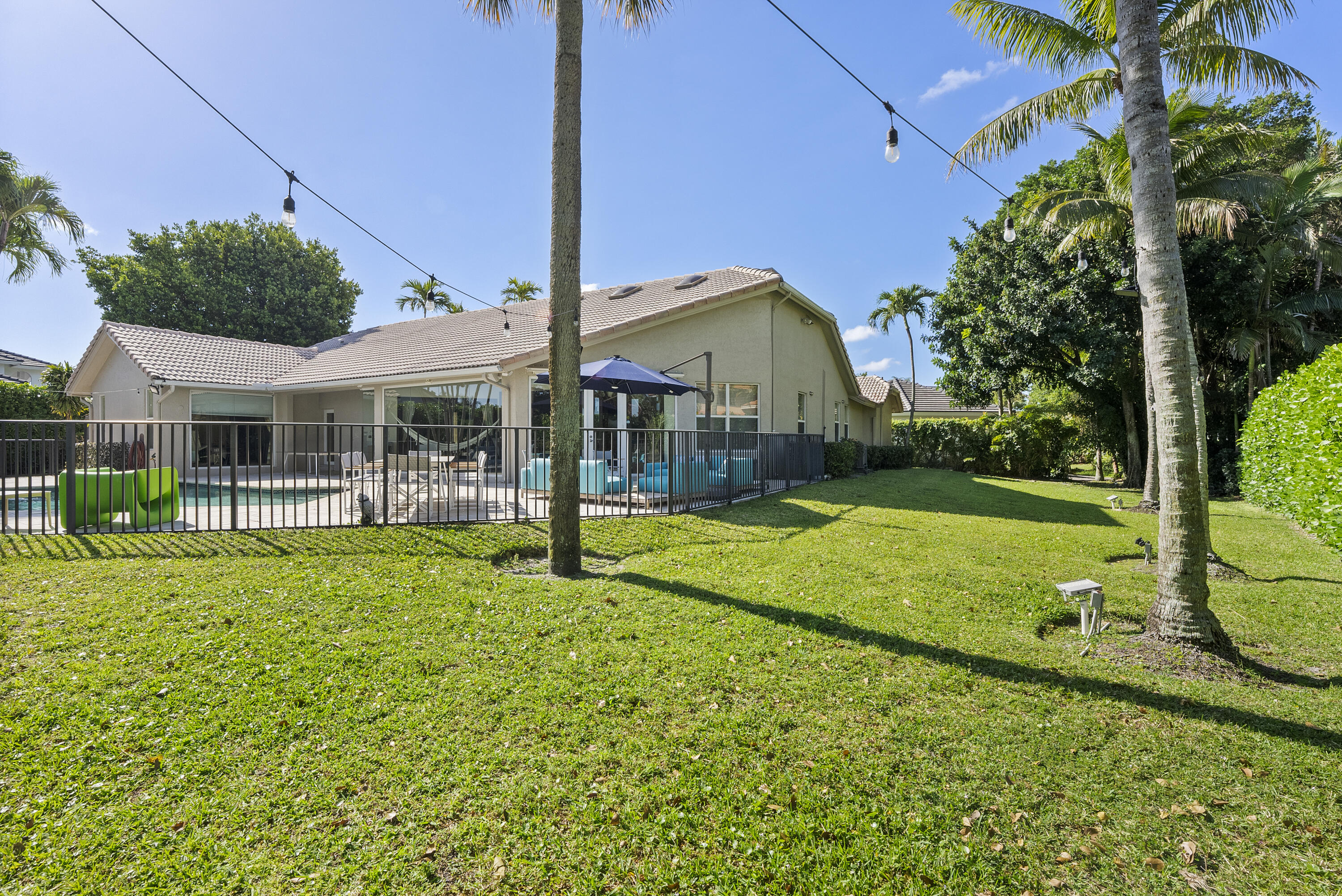 2245 SW 16th Place