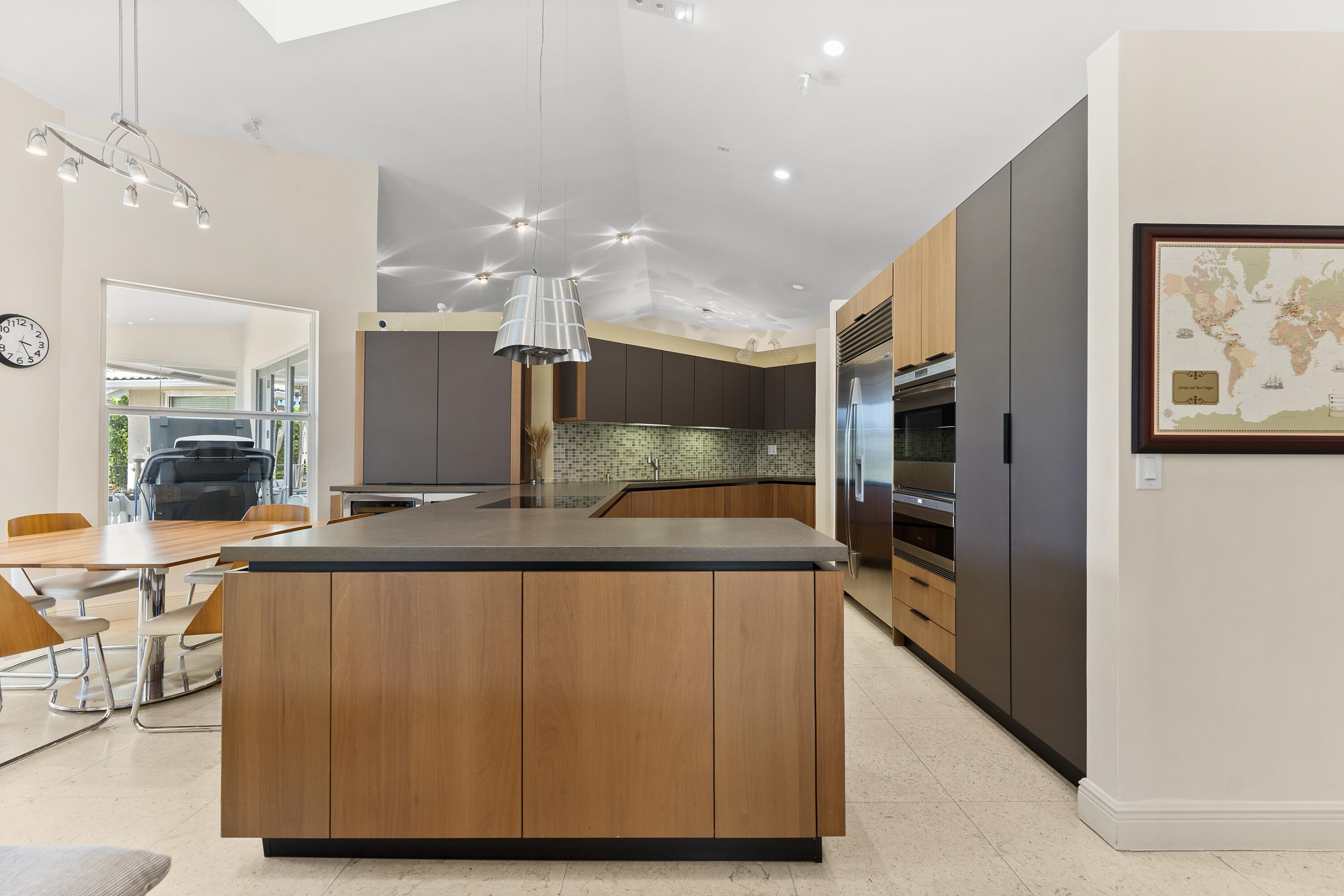 2245 SW 16th Place
