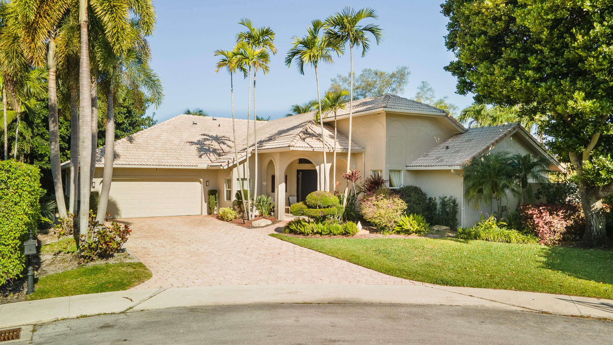 2245 SW 16th Place