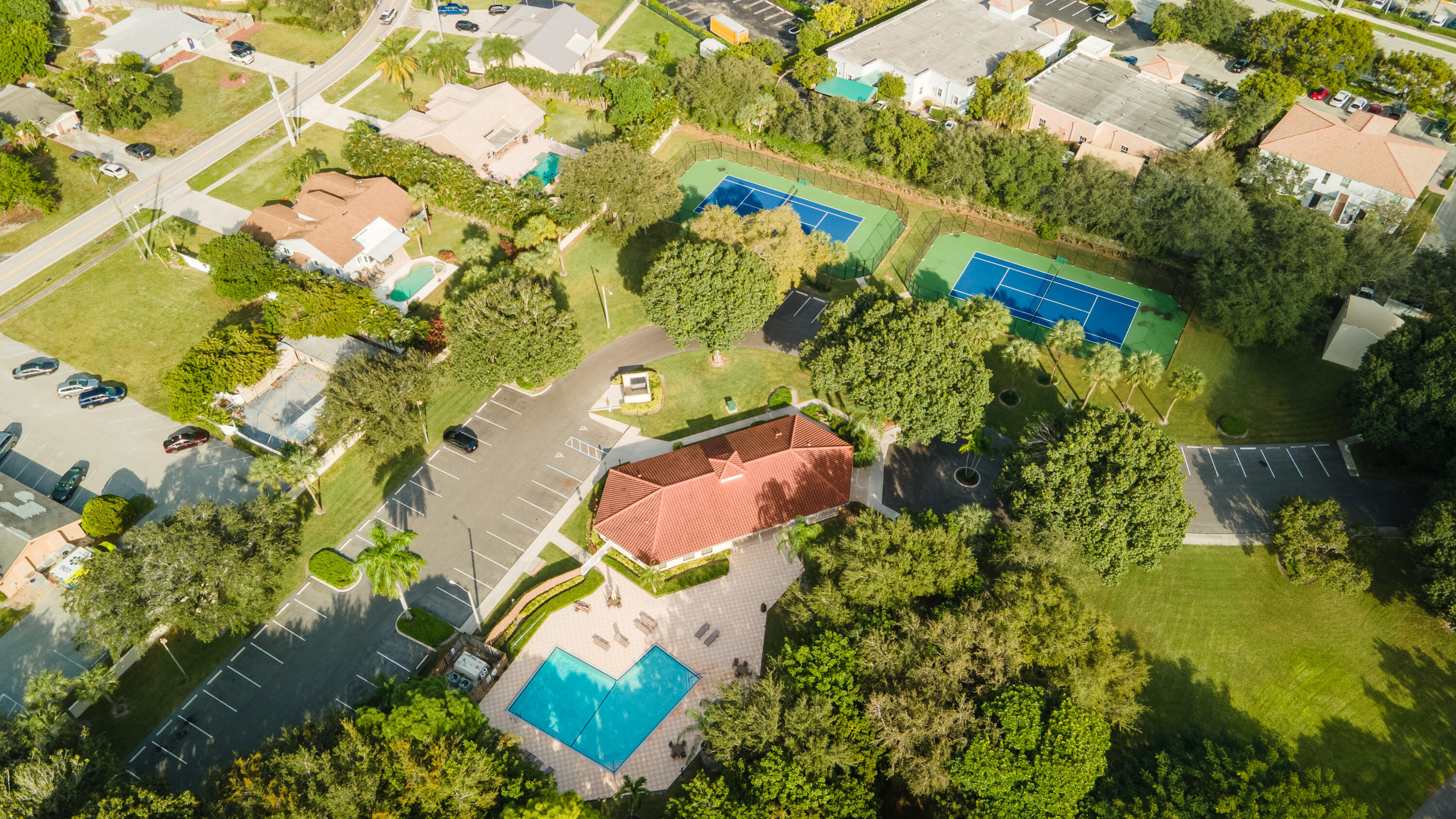 2900 Olivewood Terrace 2010
