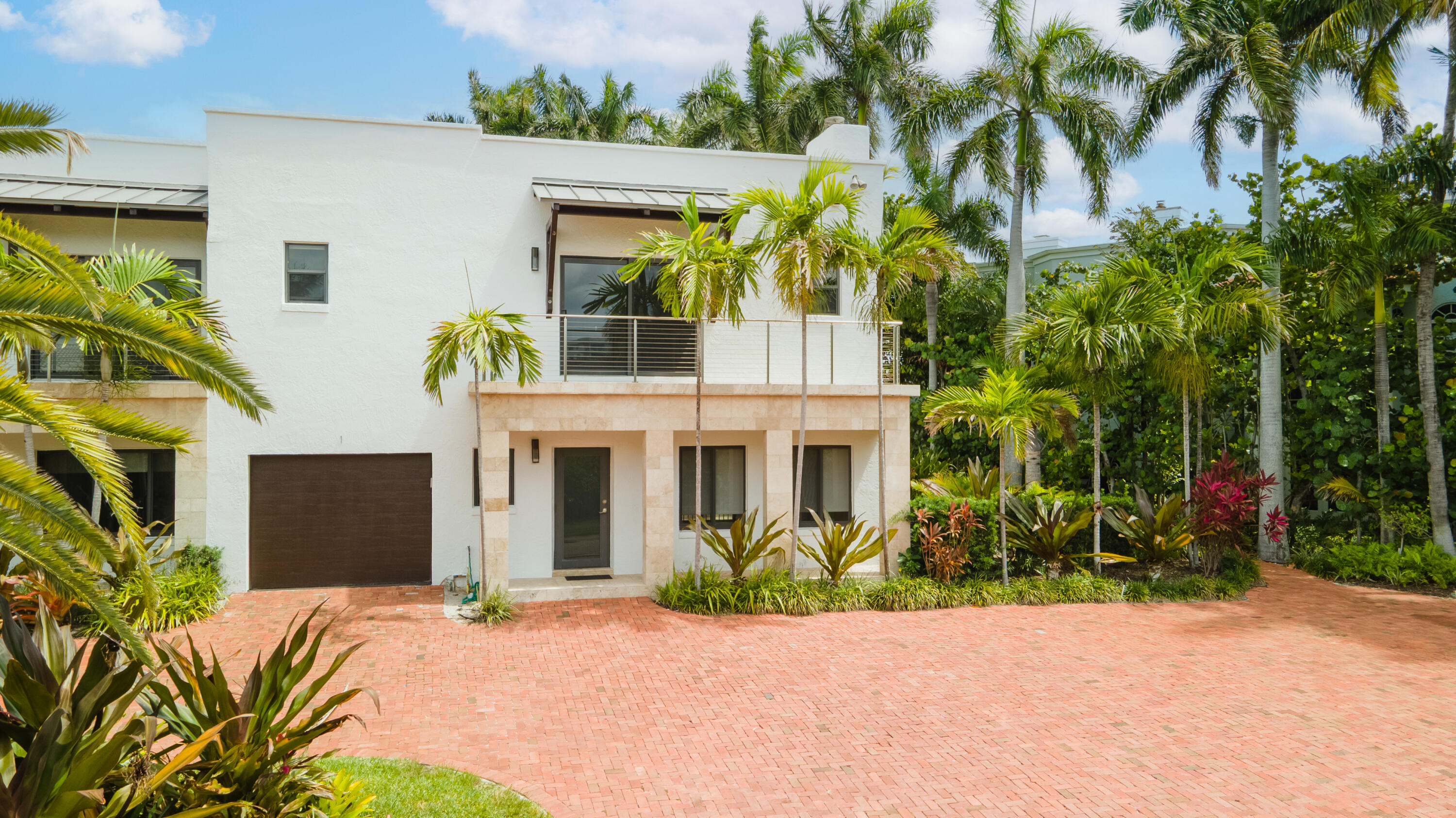 1121 Bel Air Drive