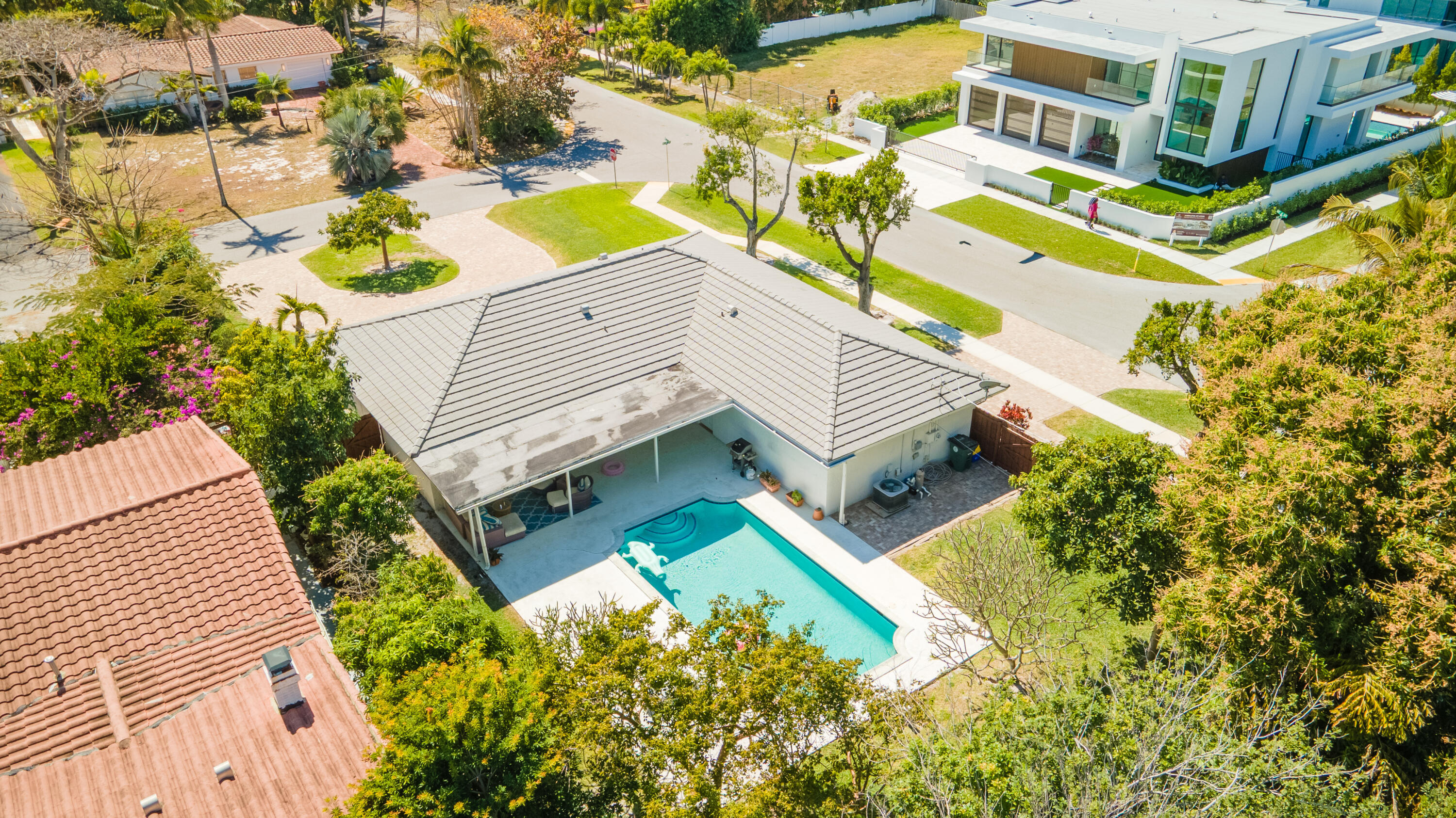 401 NE 10th Terrace