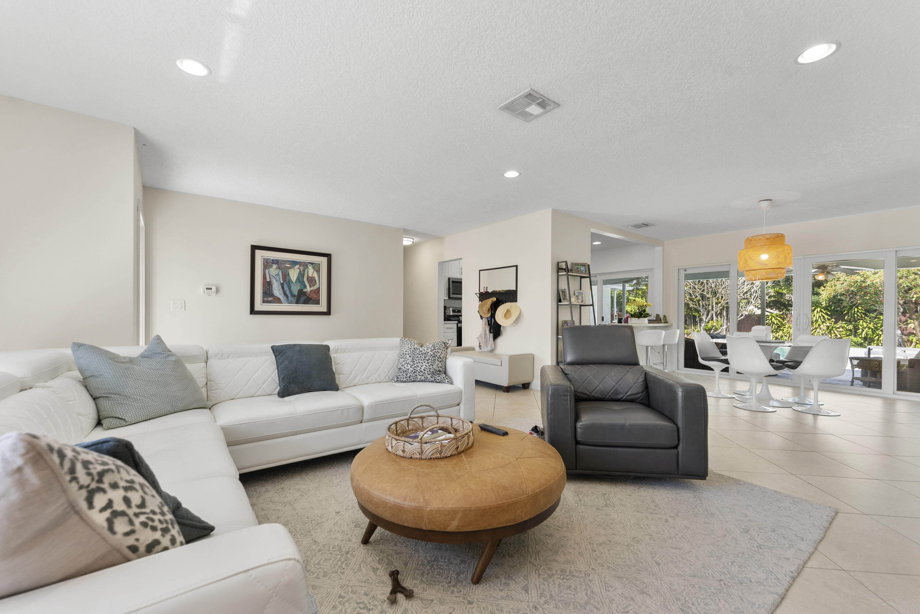 401 NE 10th Terrace