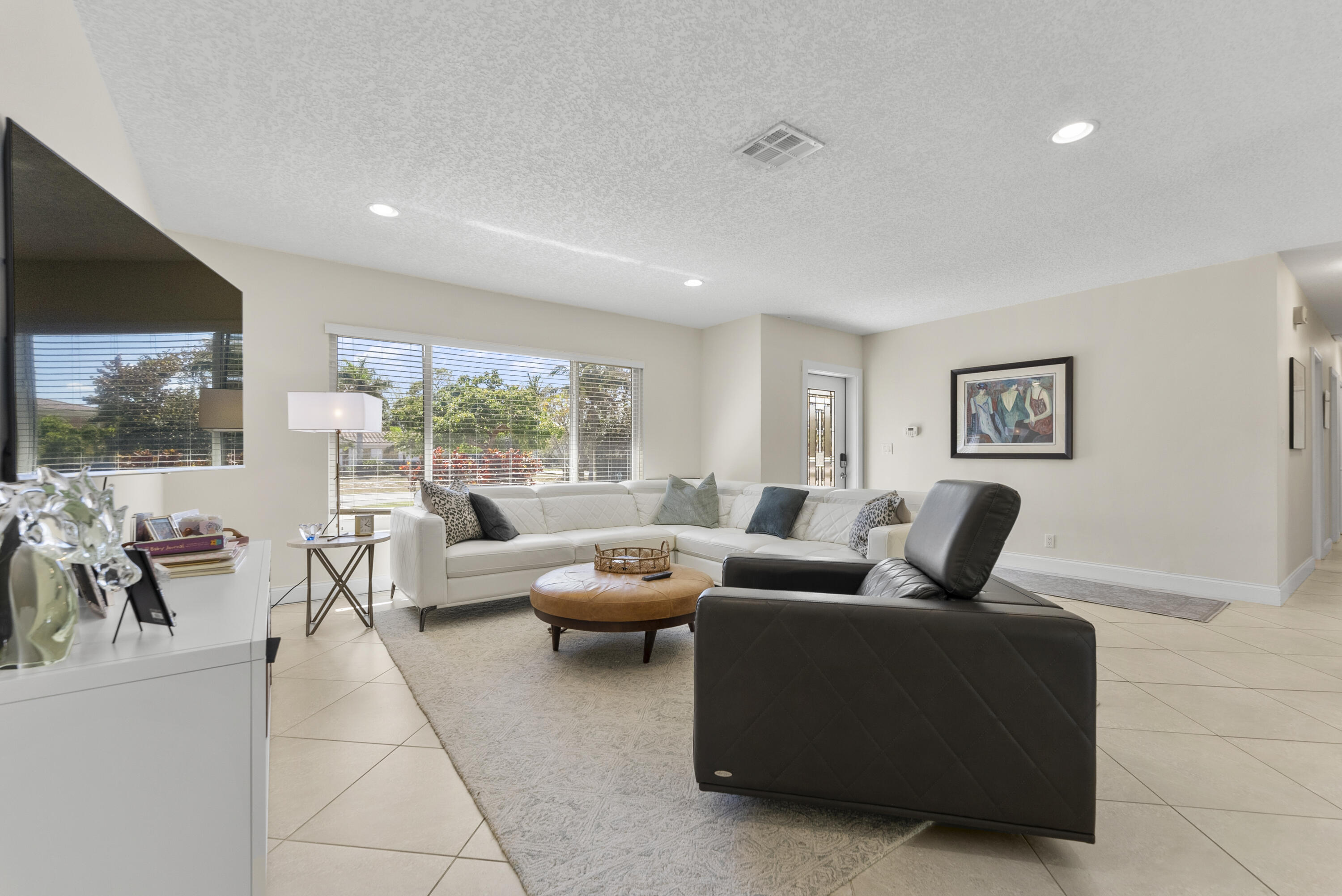 401 NE 10th Terrace