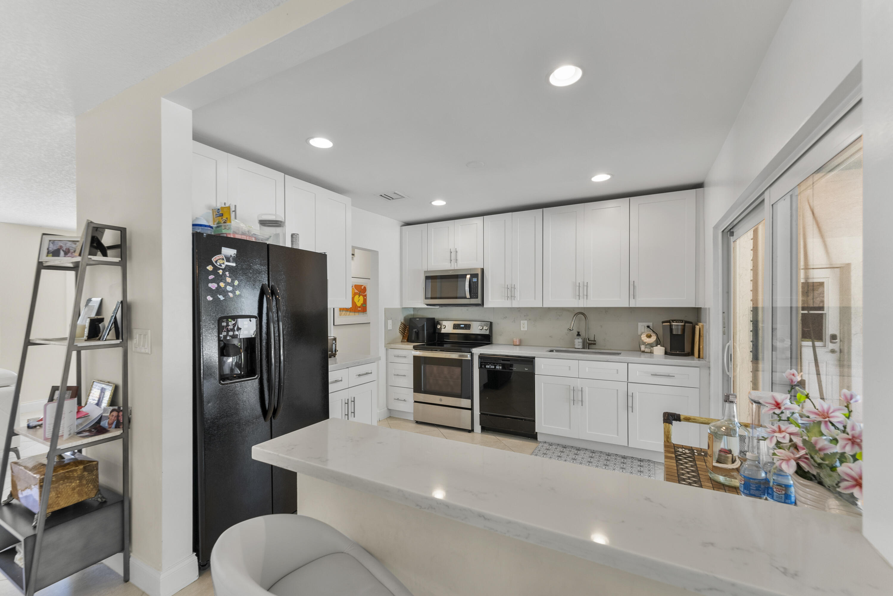 401 NE 10th Terrace