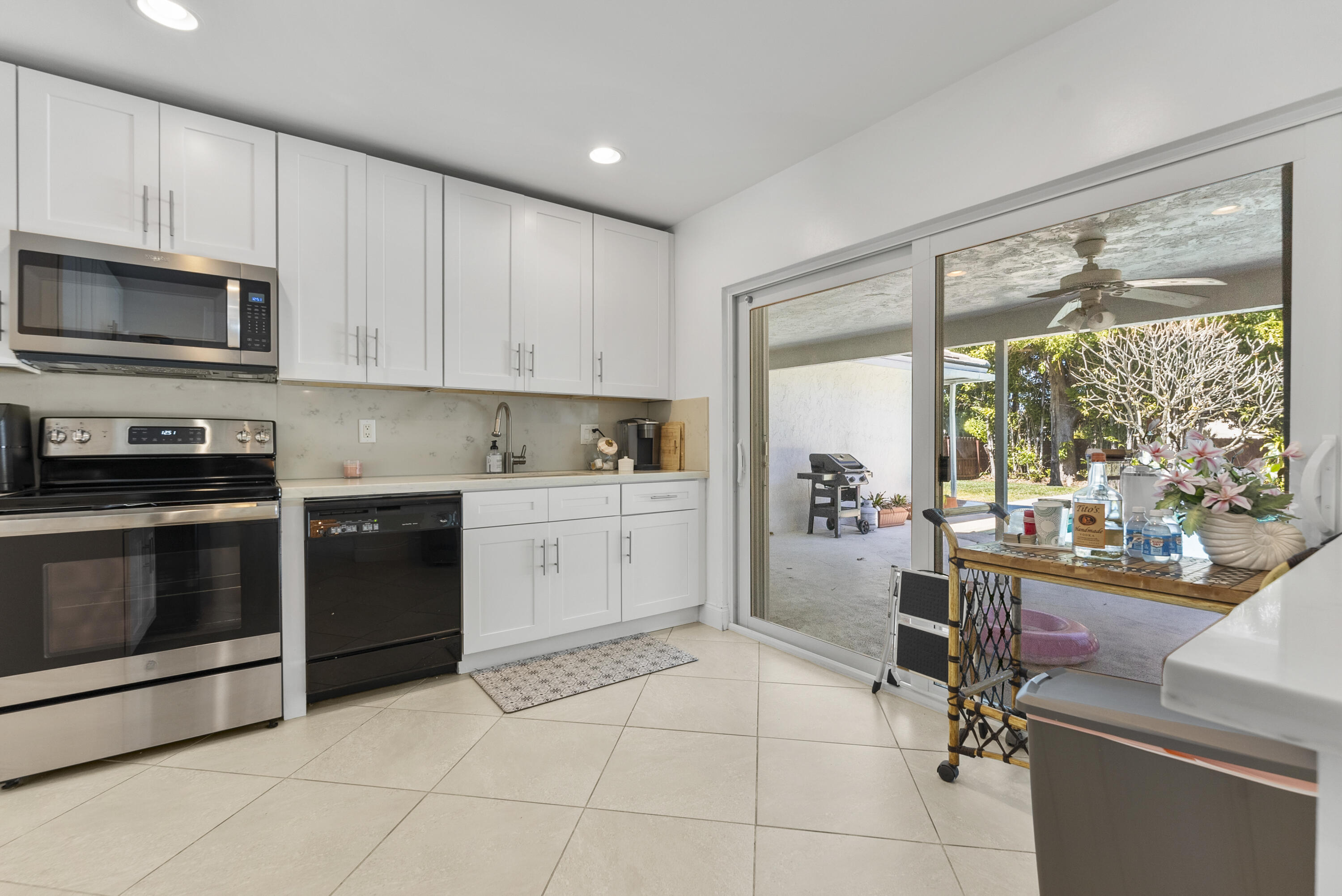 401 NE 10th Terrace