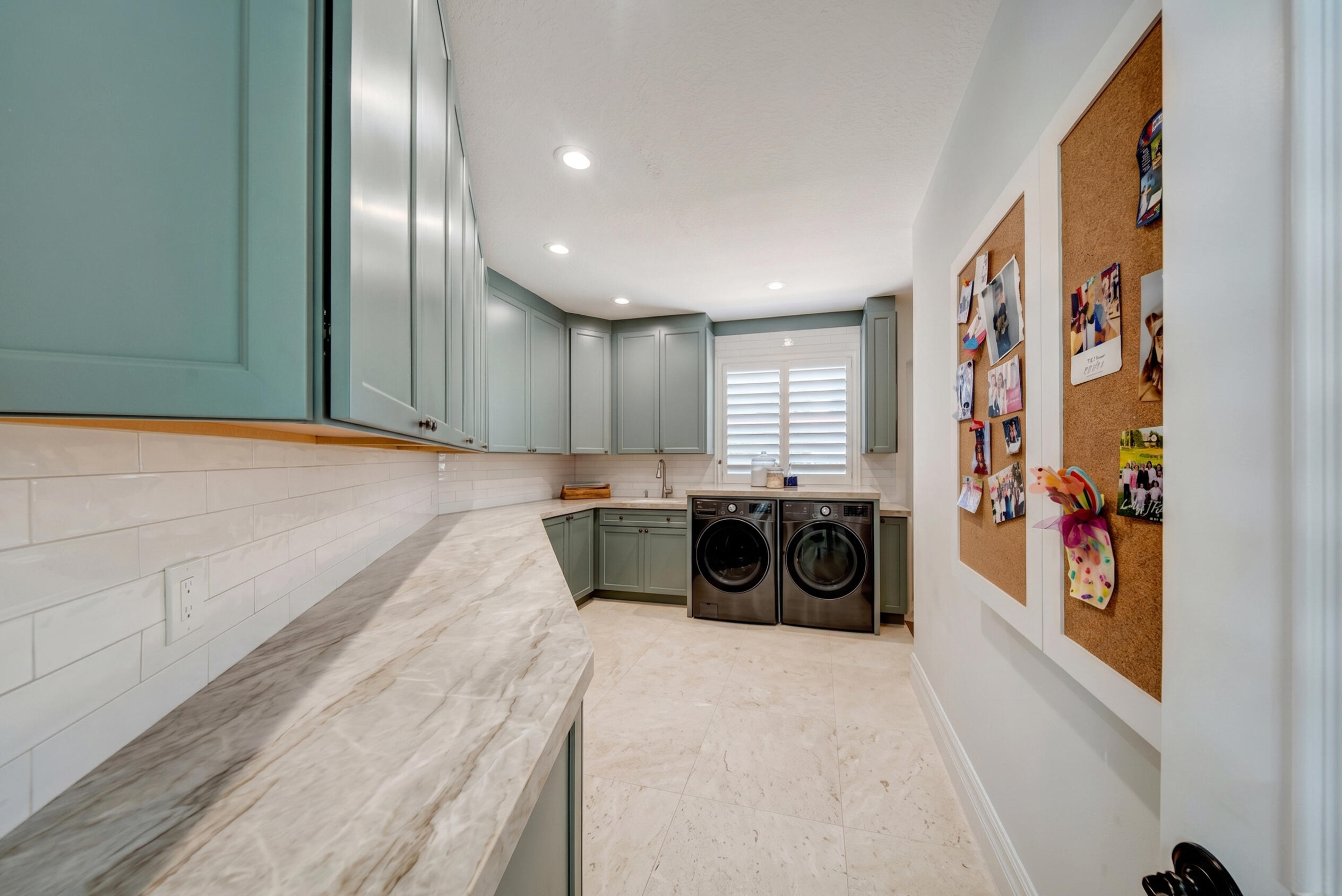 16046 RIO DEL SOL