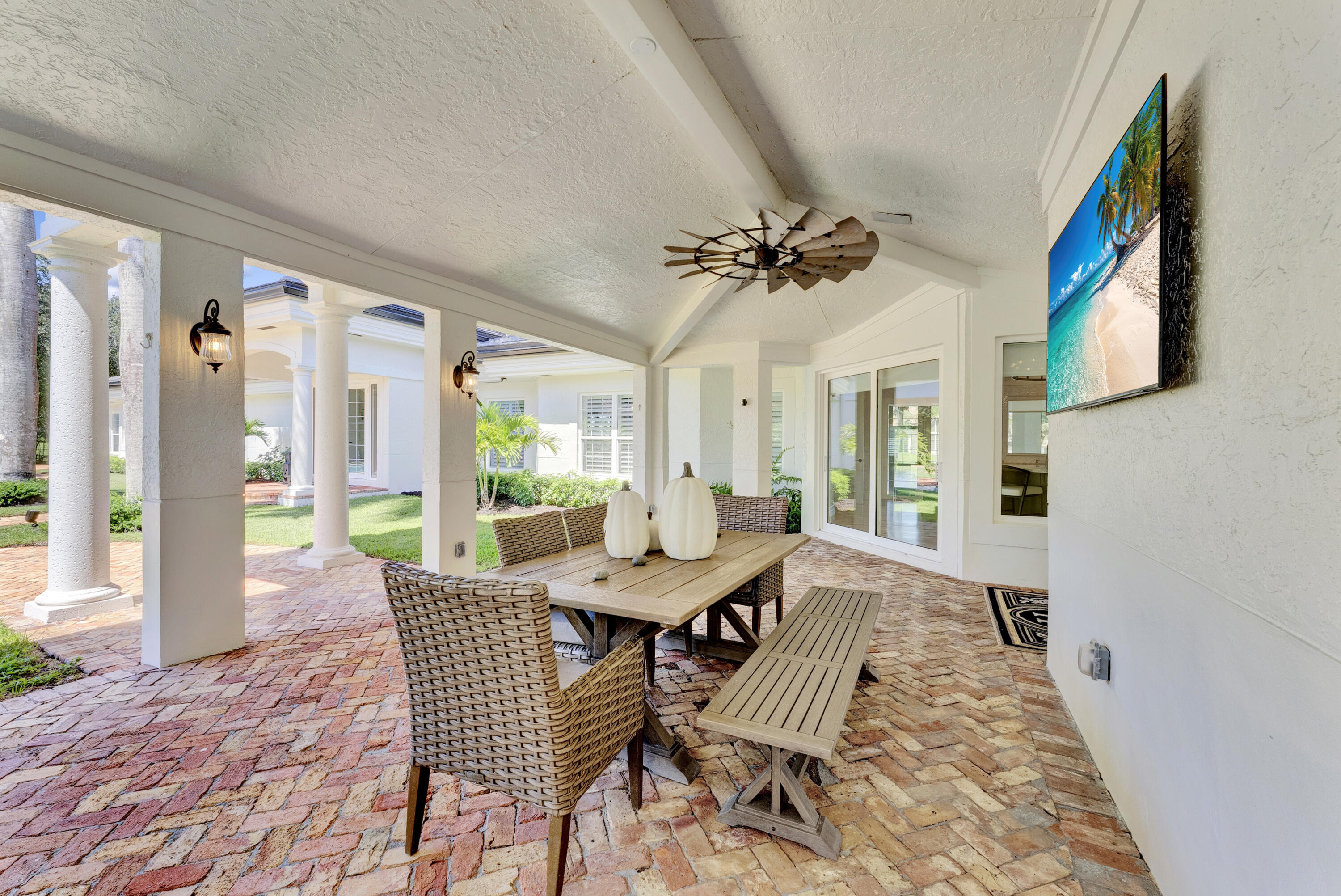 16046 RIO DEL SOL